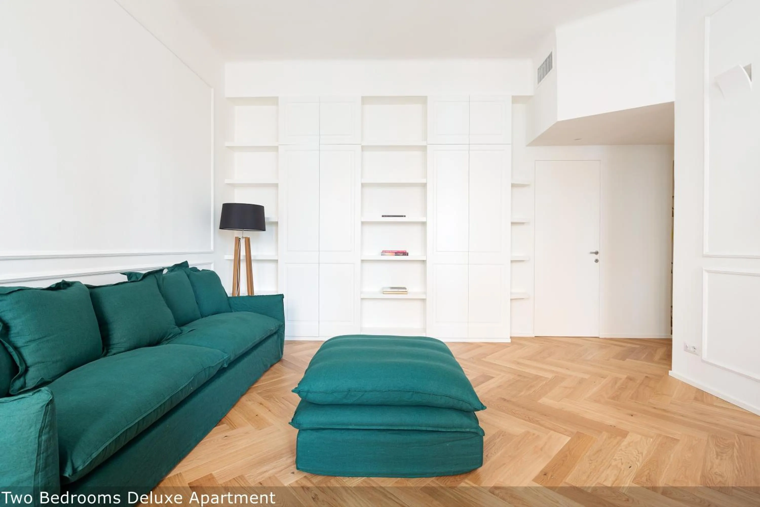 TV and multimedia in Brera Apartments in San Fermo