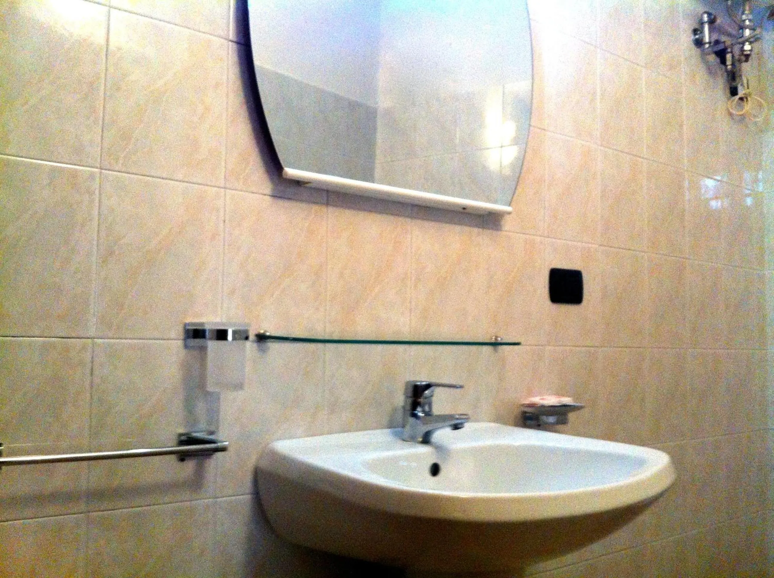 Bathroom in Affittacamere Rollando