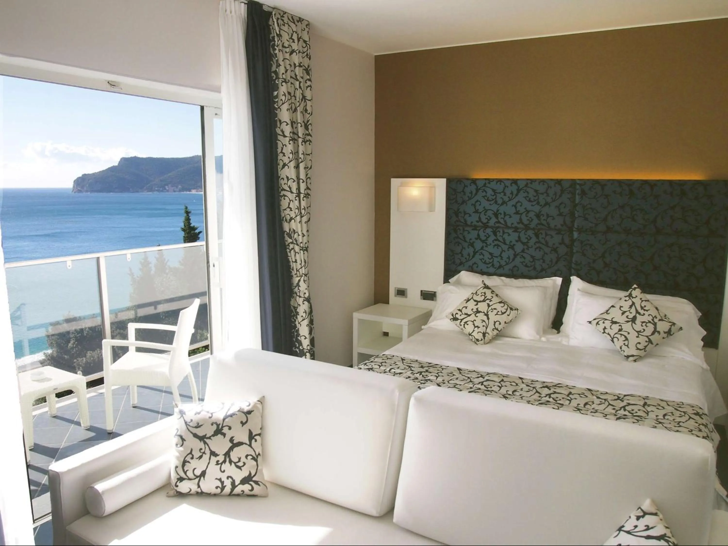 Superior Double Room with Partial Sea View and Terrace in Best Western Hotel Acqua Novella