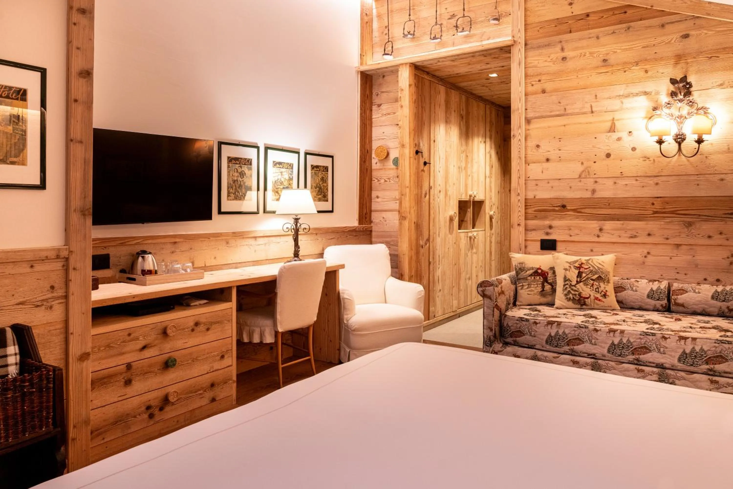 Bed in Auberge de La Maison