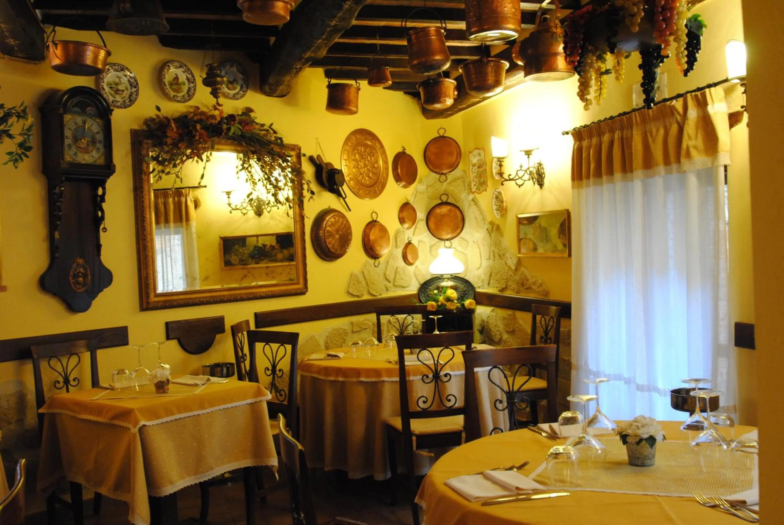 Restaurant/places to eat in Torre Sangiovanni Albergo e Ristorante da Rosary