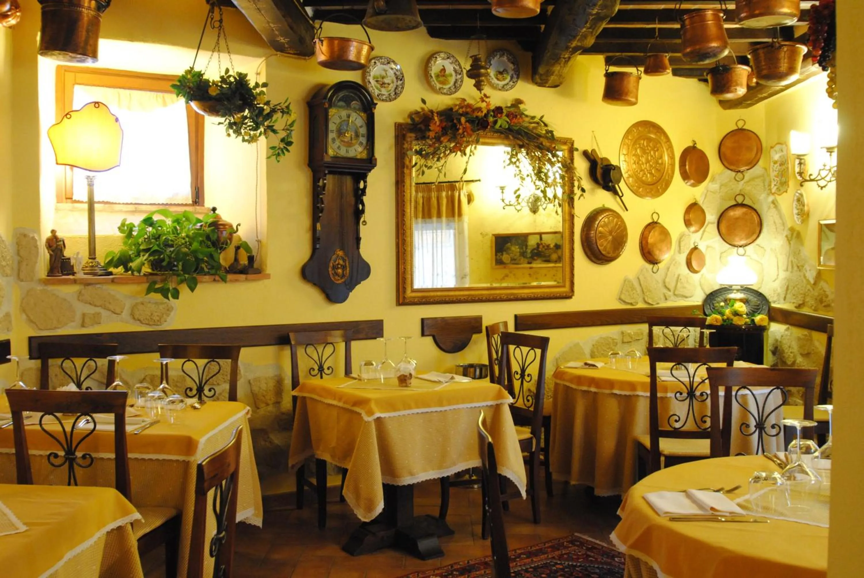 Restaurant/places to eat in Torre Sangiovanni Albergo e Ristorante da Rosary
