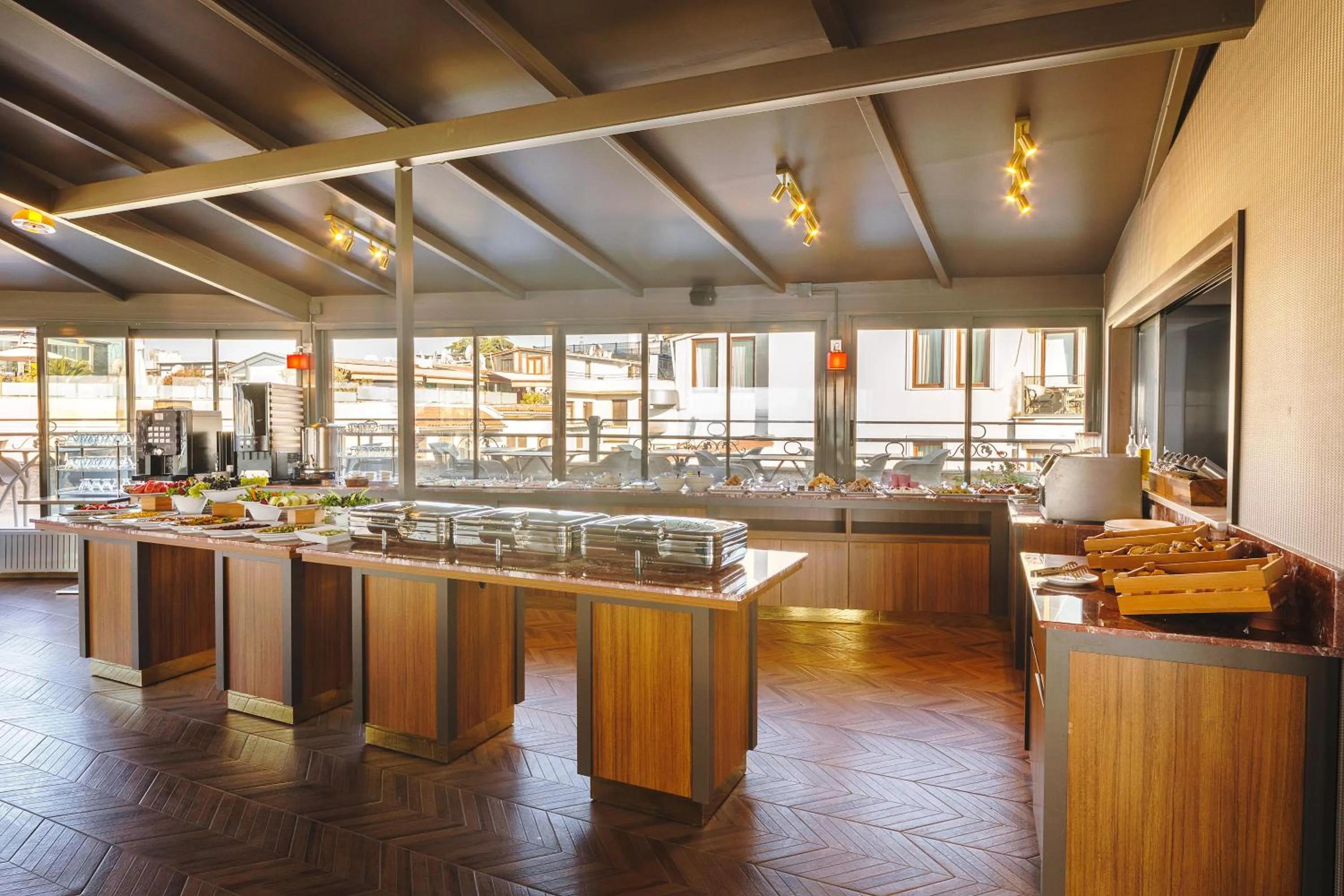 Balcony/Terrace in Triton Hotel