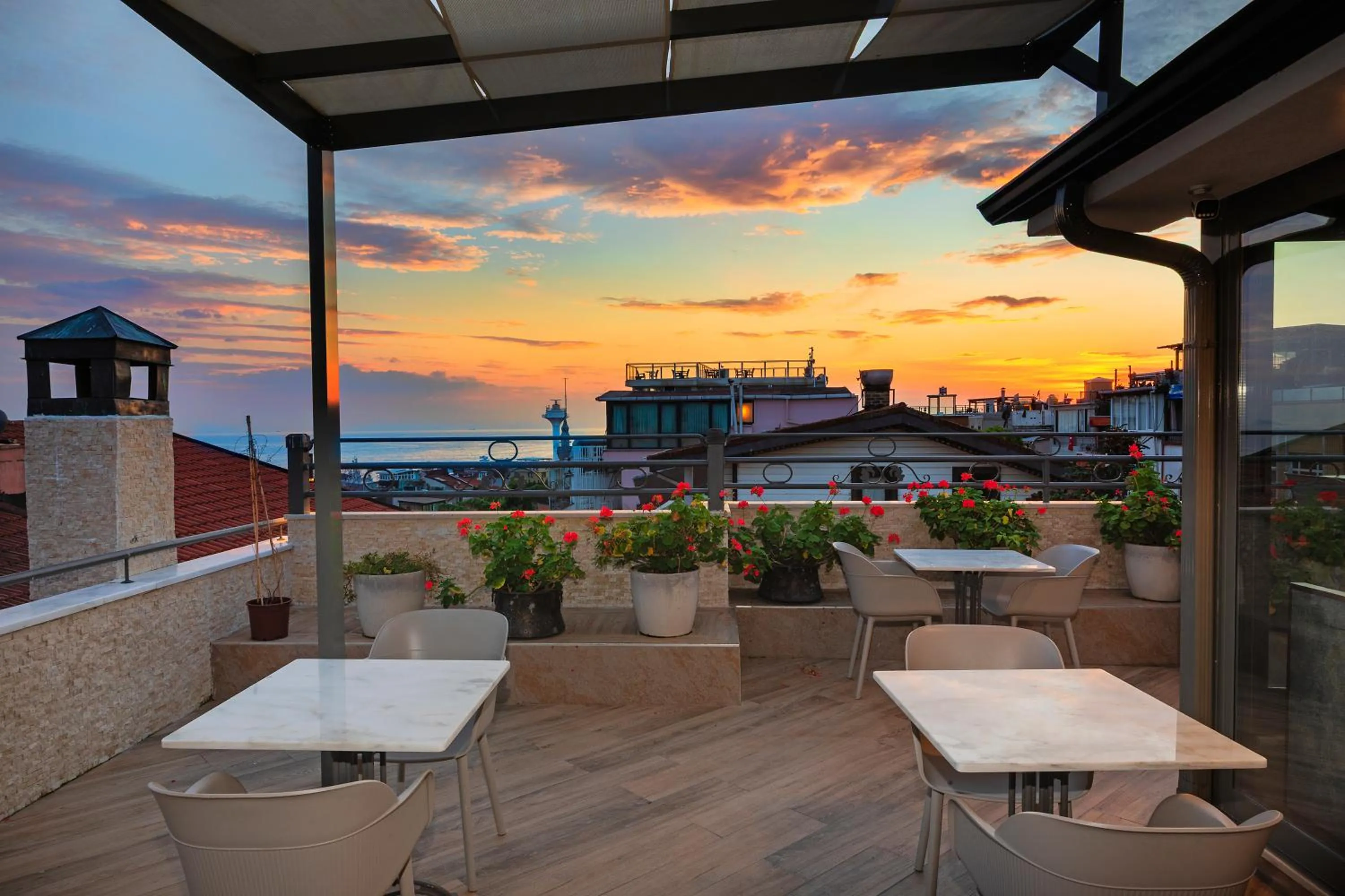 Balcony/Terrace in Triton Hotel