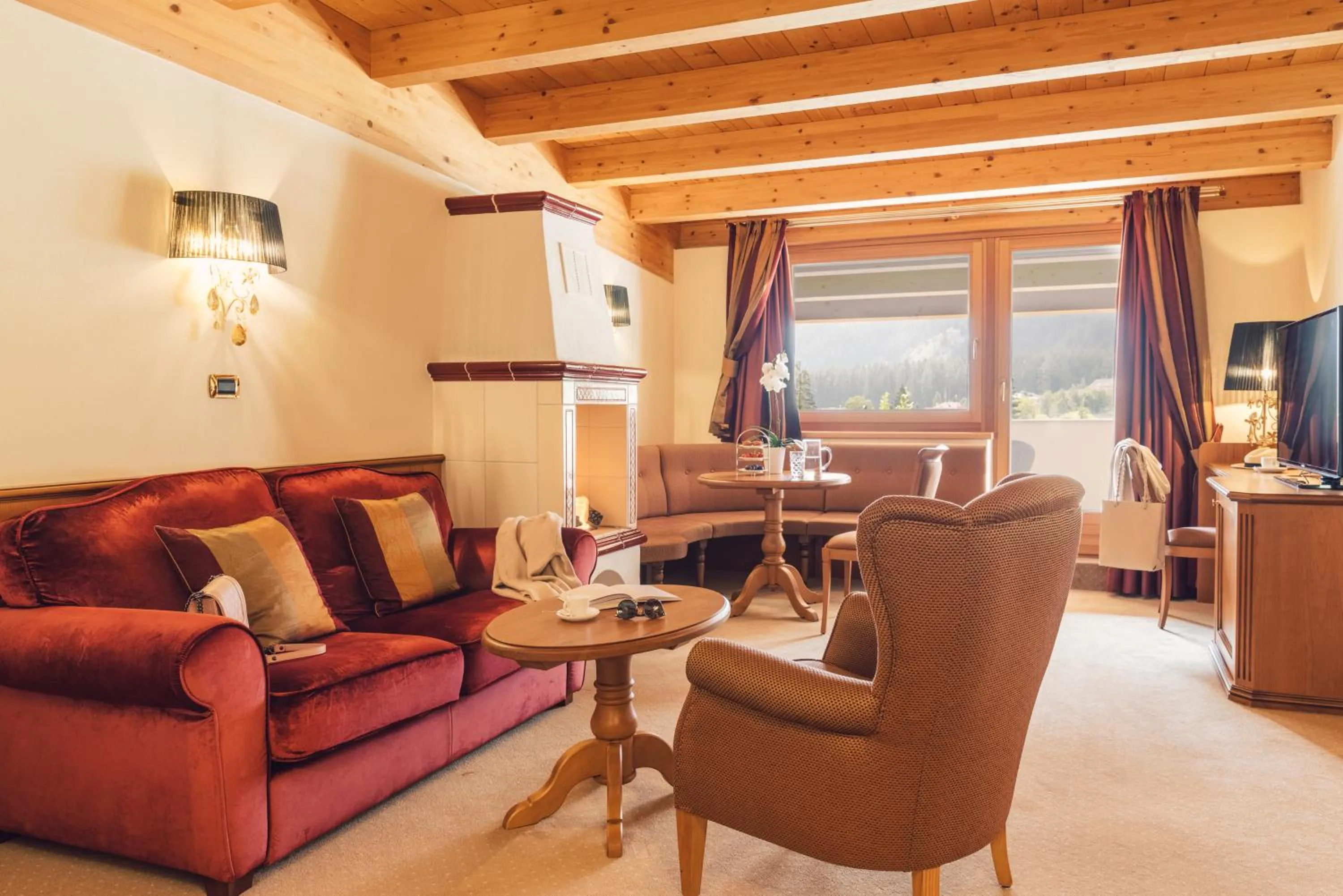 Living room in Alpenpalace Luxury Hideaway & Spa Retreat