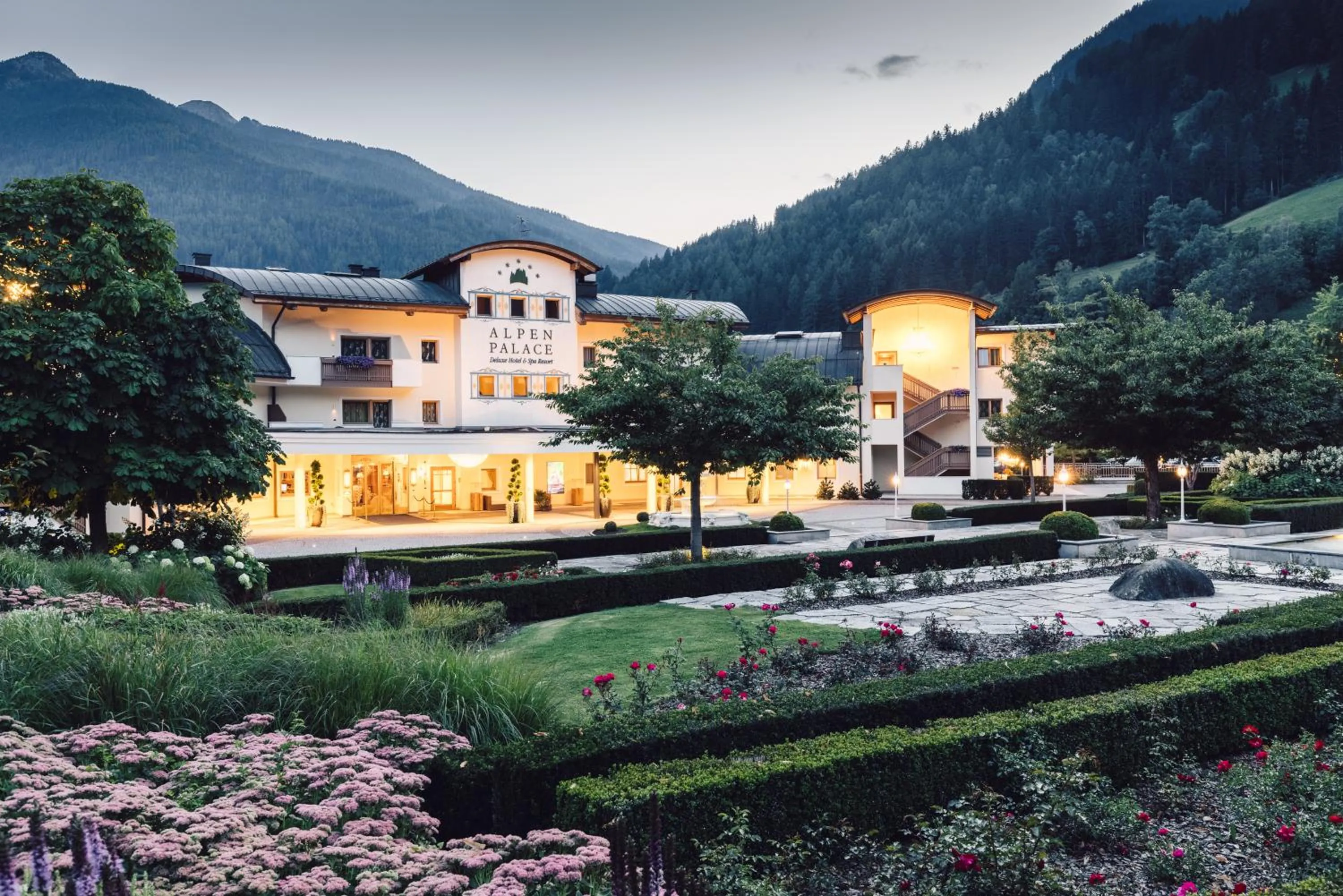 Property building in Alpenpalace Luxury Hideaway & Spa Retreat