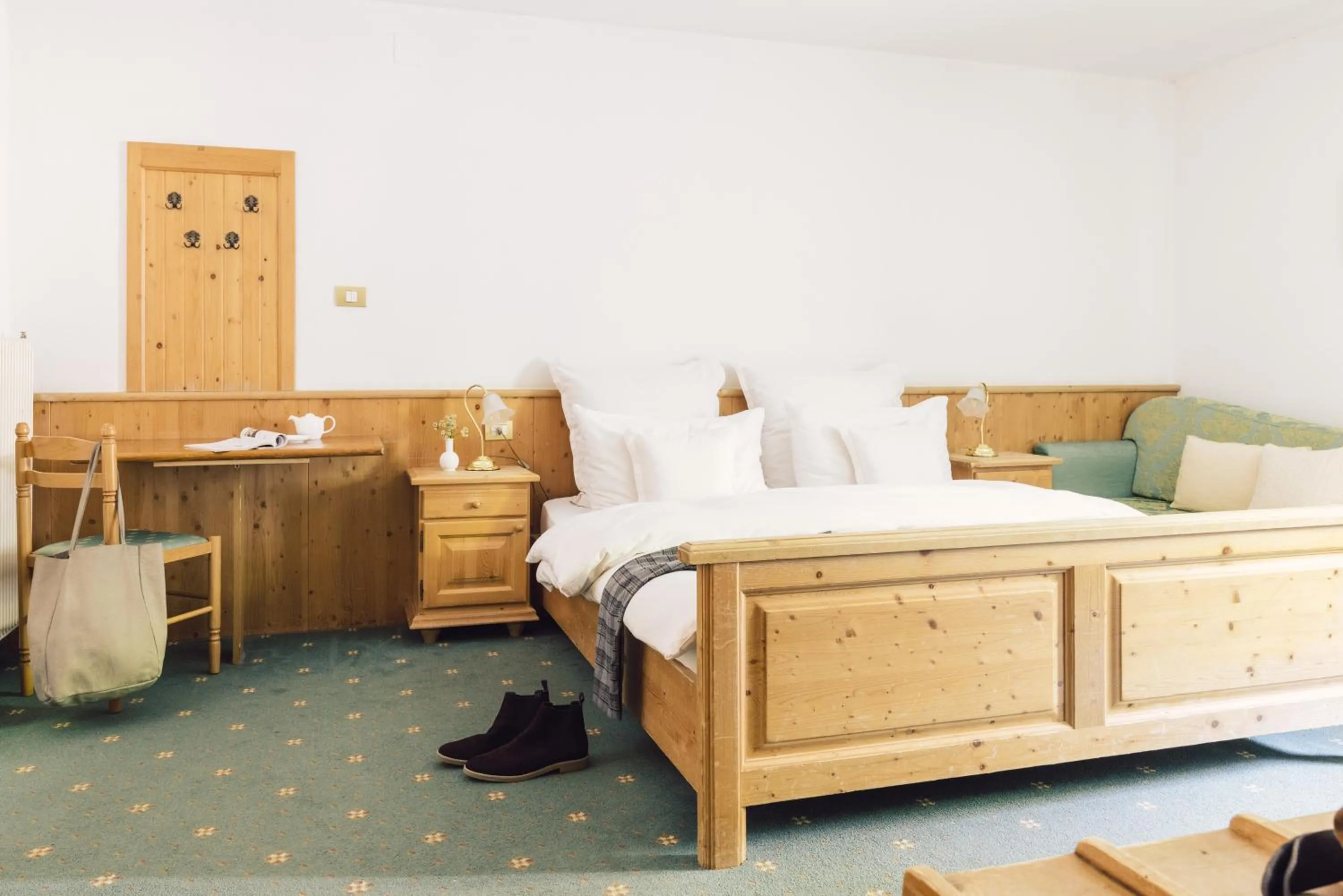 Bed in Parkhotel Schachen