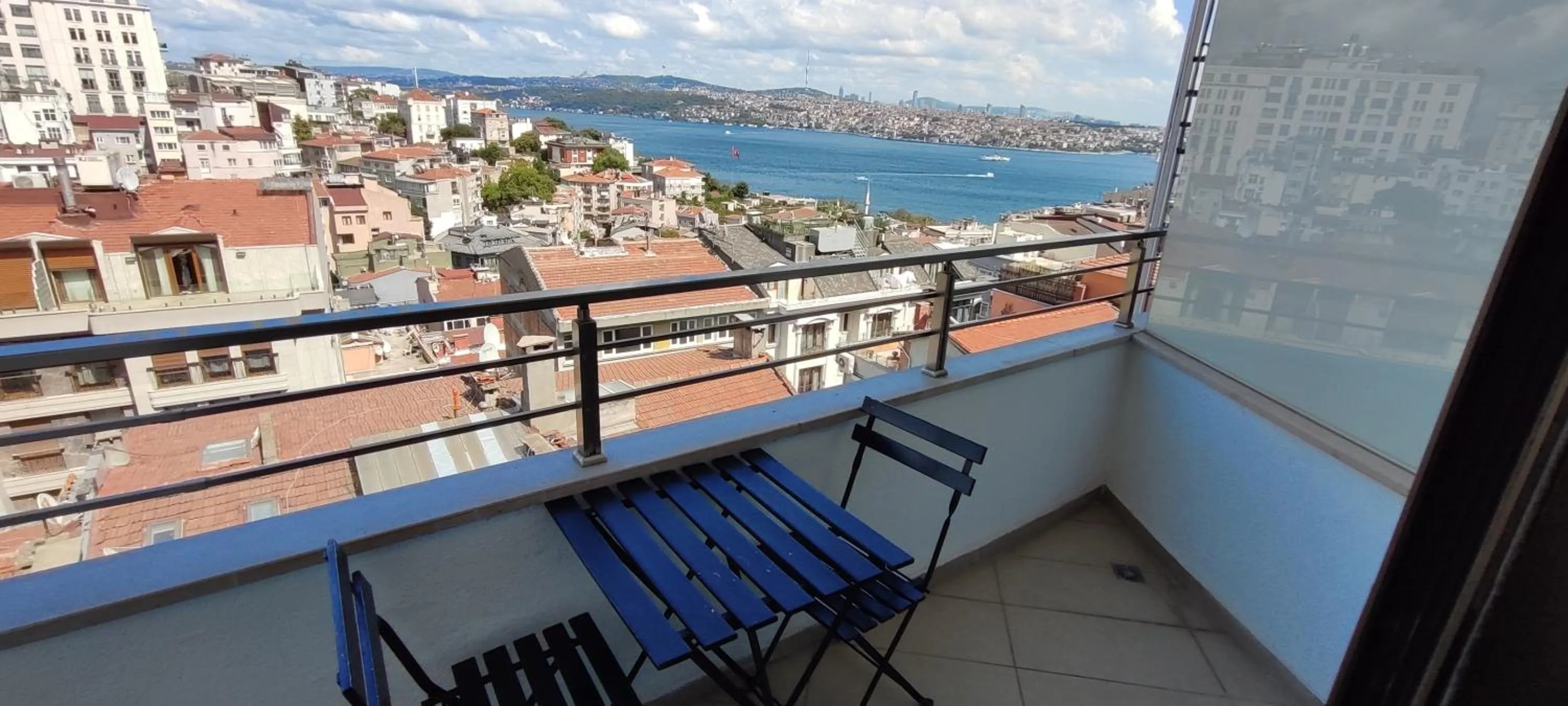 Day in Cihangir Hotel Bosphorus