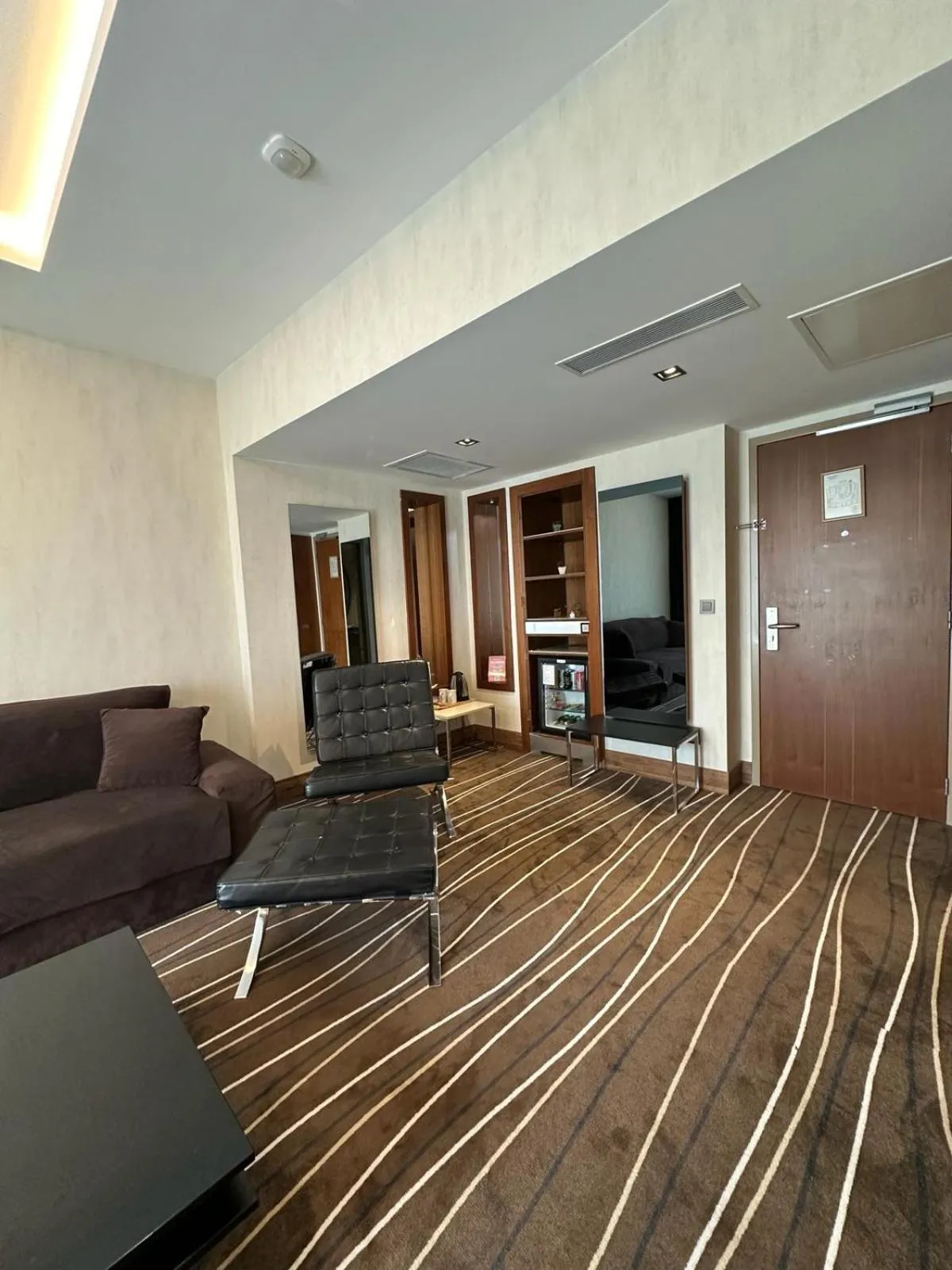 Communal lounge/ TV room in Cihangir Hotel Bosphorus