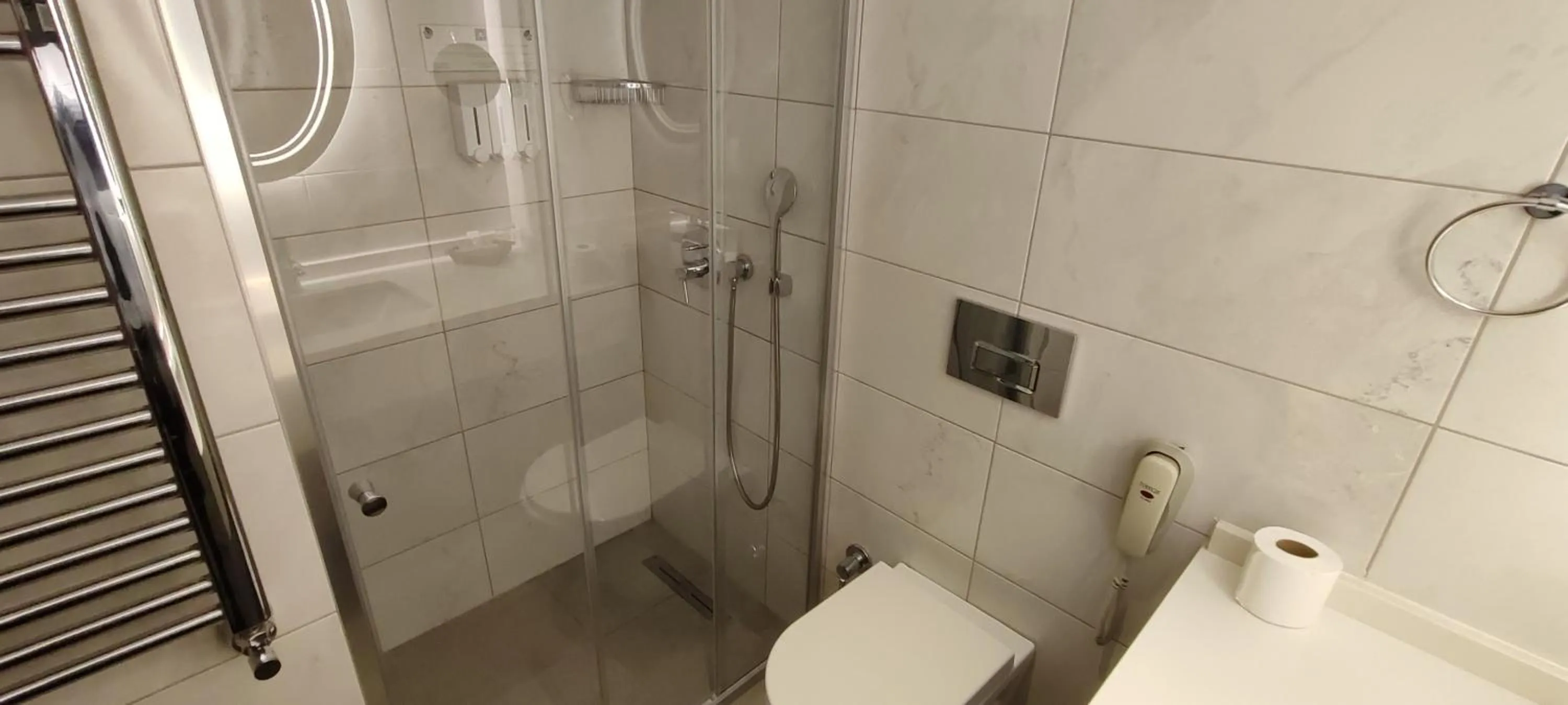 Shower in Cihangir Hotel Bosphorus