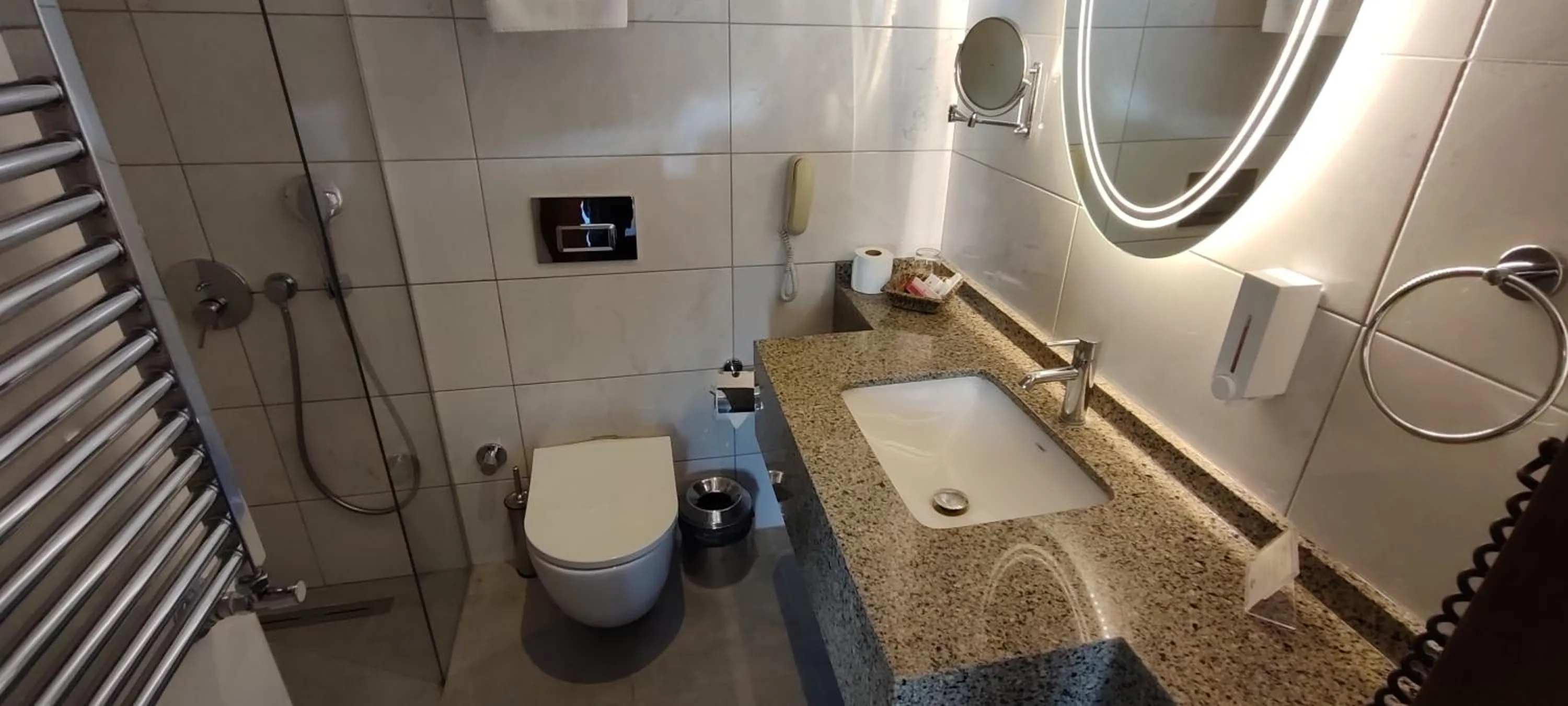 Shower in Cihangir Hotel Bosphorus