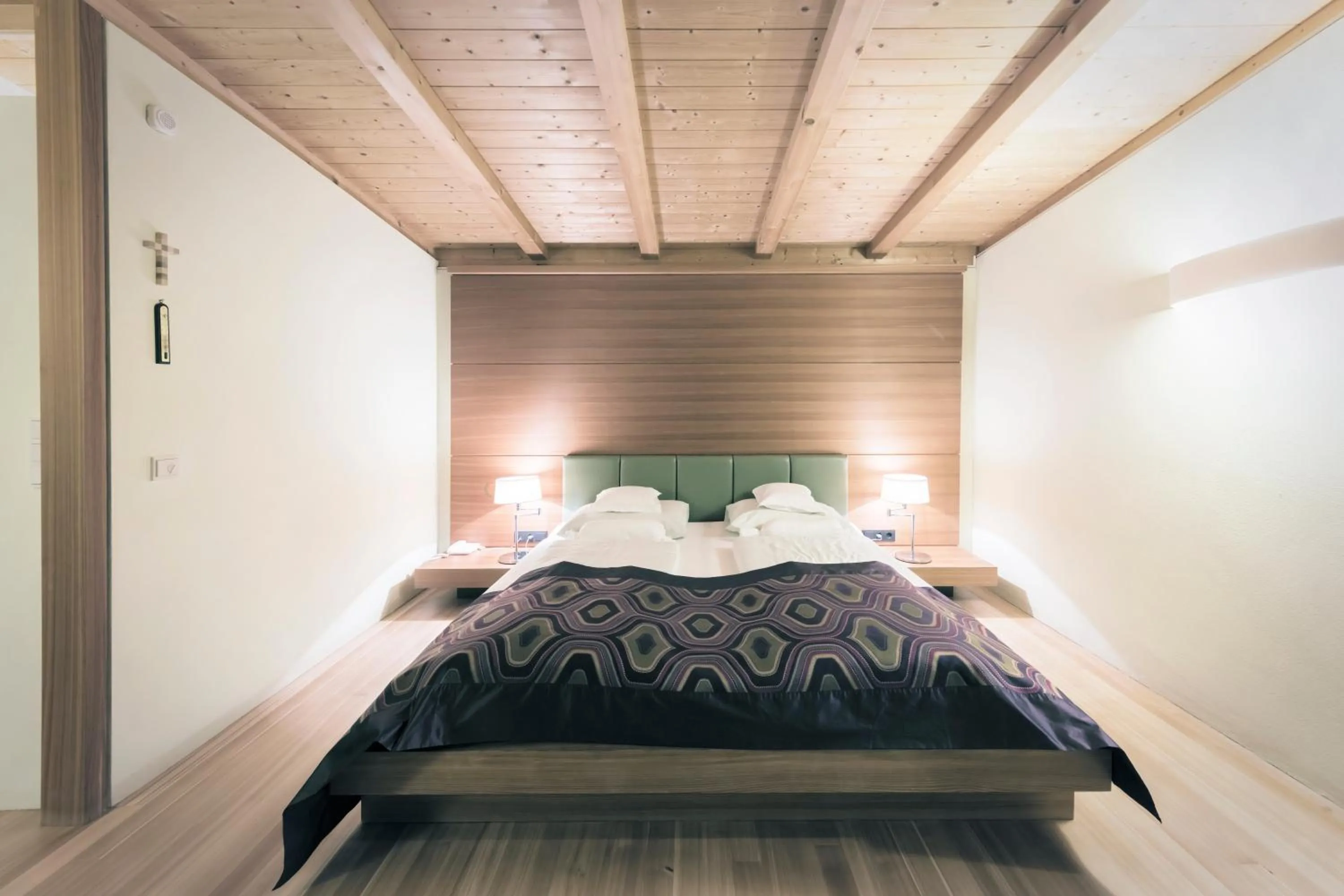 Bed in Parkhotel Holzner