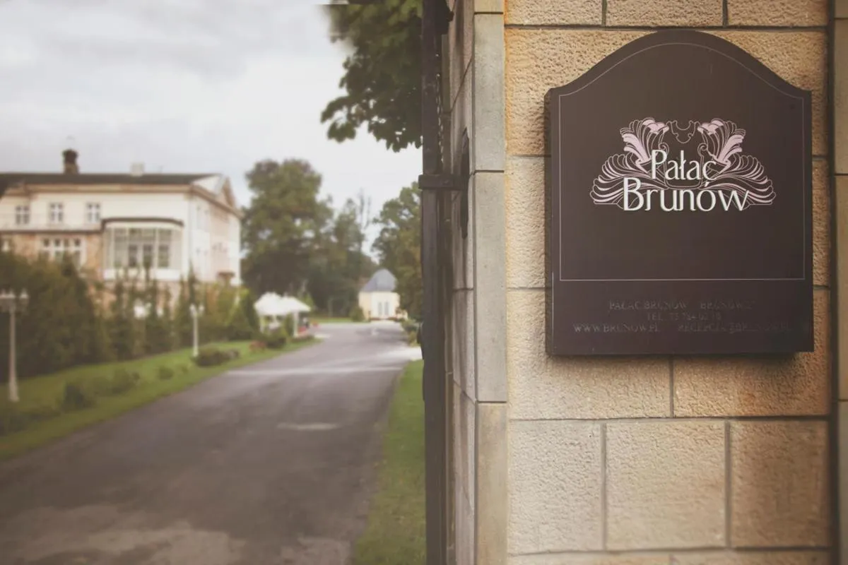 Property logo or sign in Pałac Brunów - Wellness & SPA