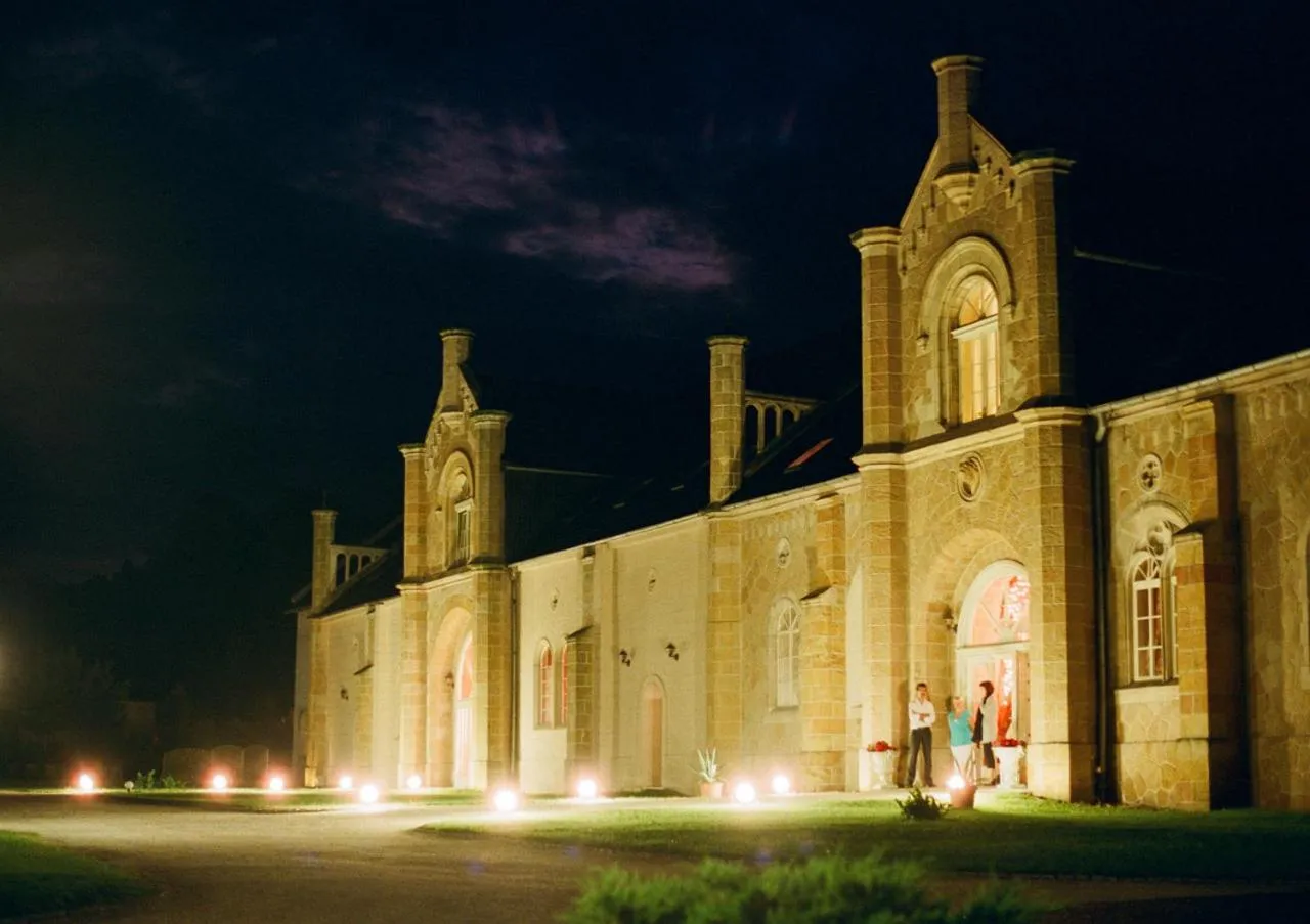 Property building in Pałac Brunów - Wellness & SPA