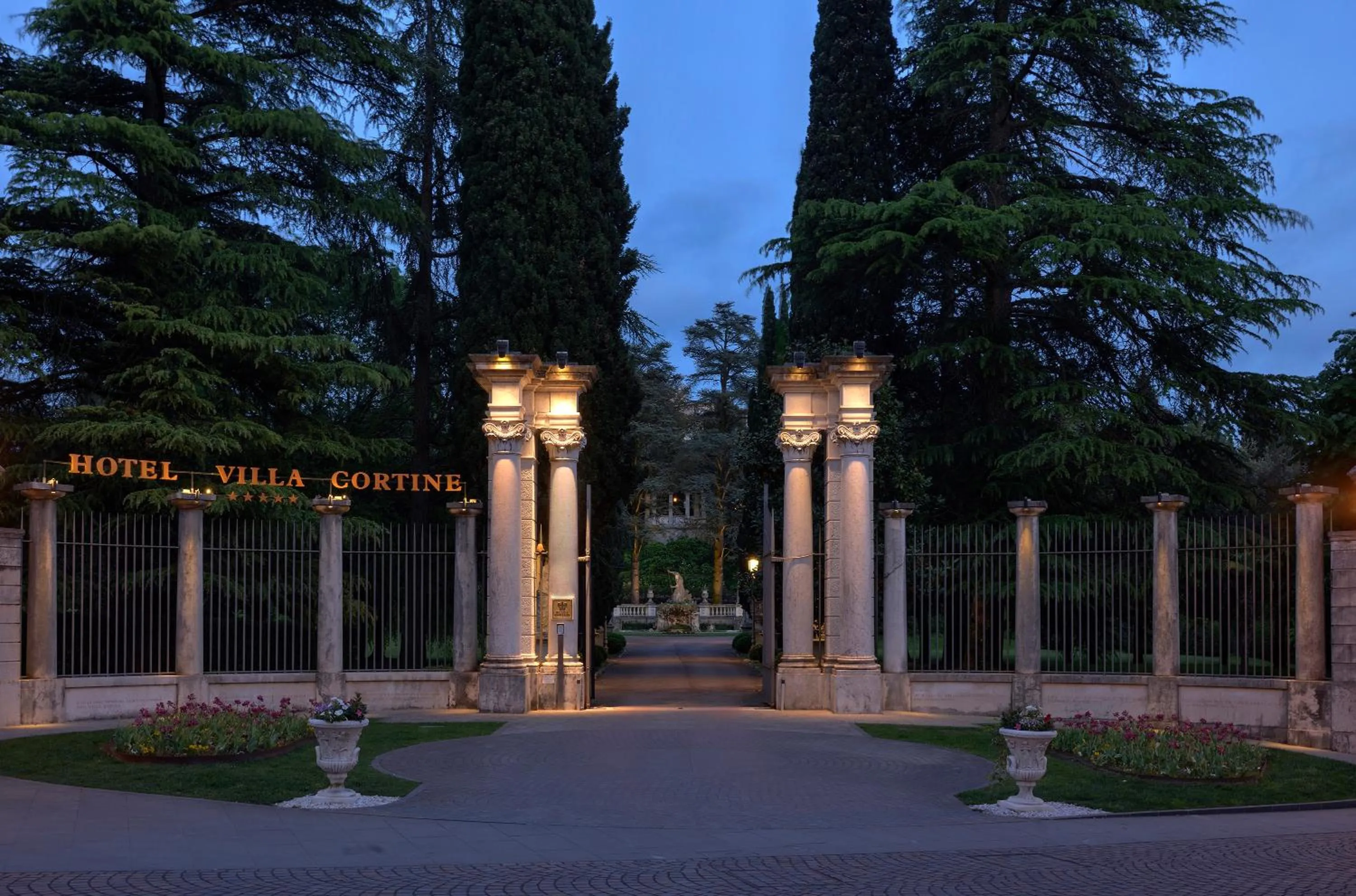 Property building in Villa Cortine Palace Relais Chateaux