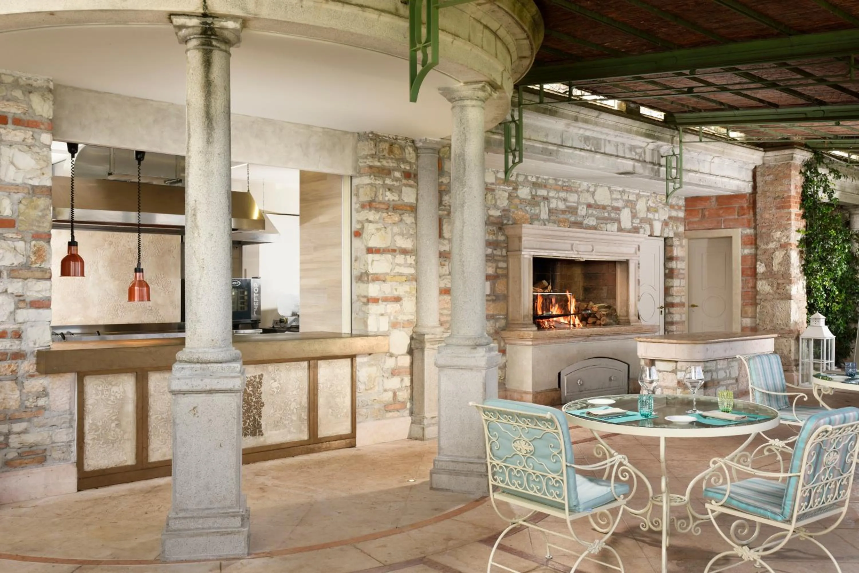 Restaurant/places to eat in Villa Cortine Palace Relais Chateaux