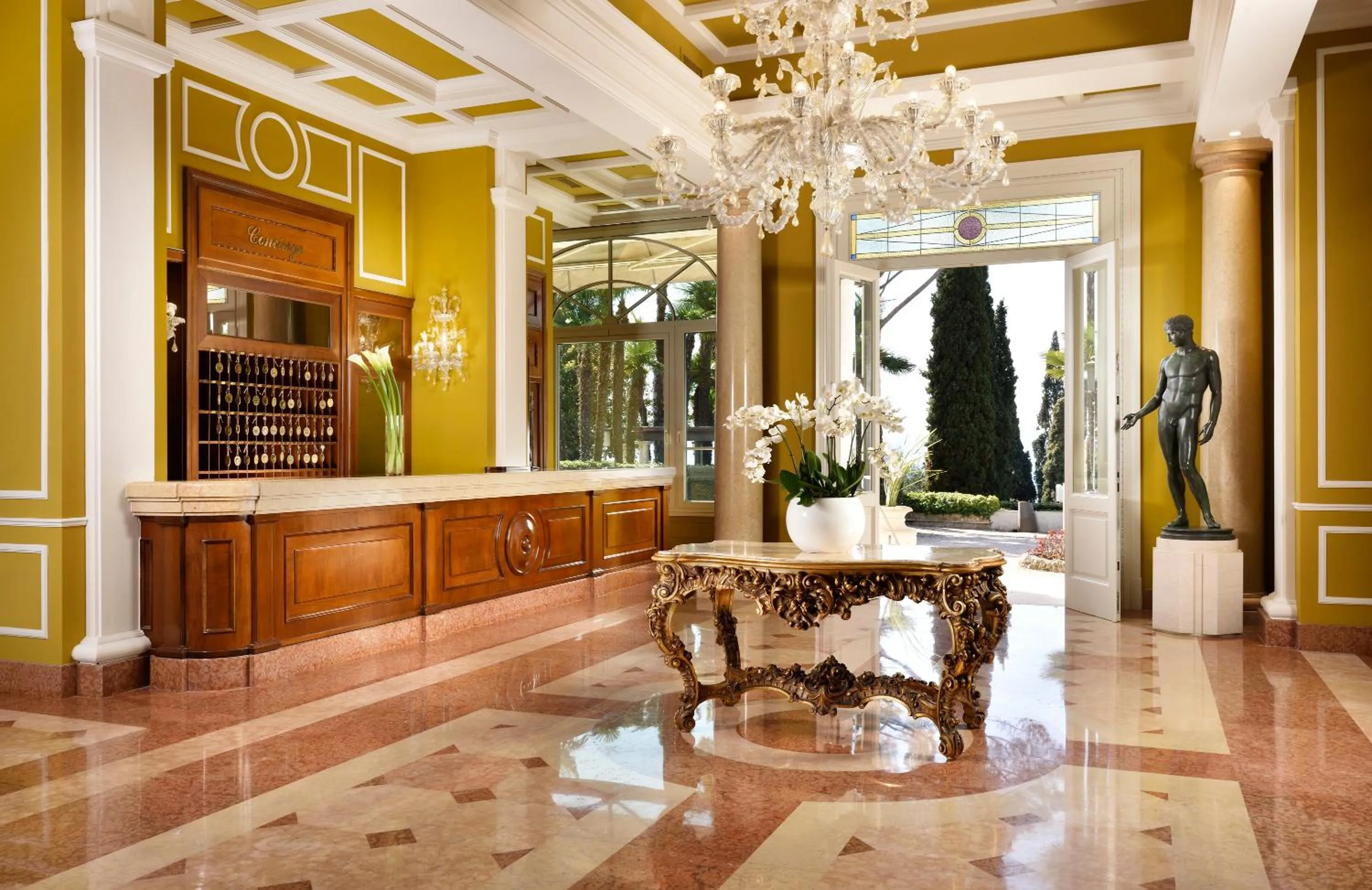 Lobby or reception in Villa Cortine Palace Relais Chateaux