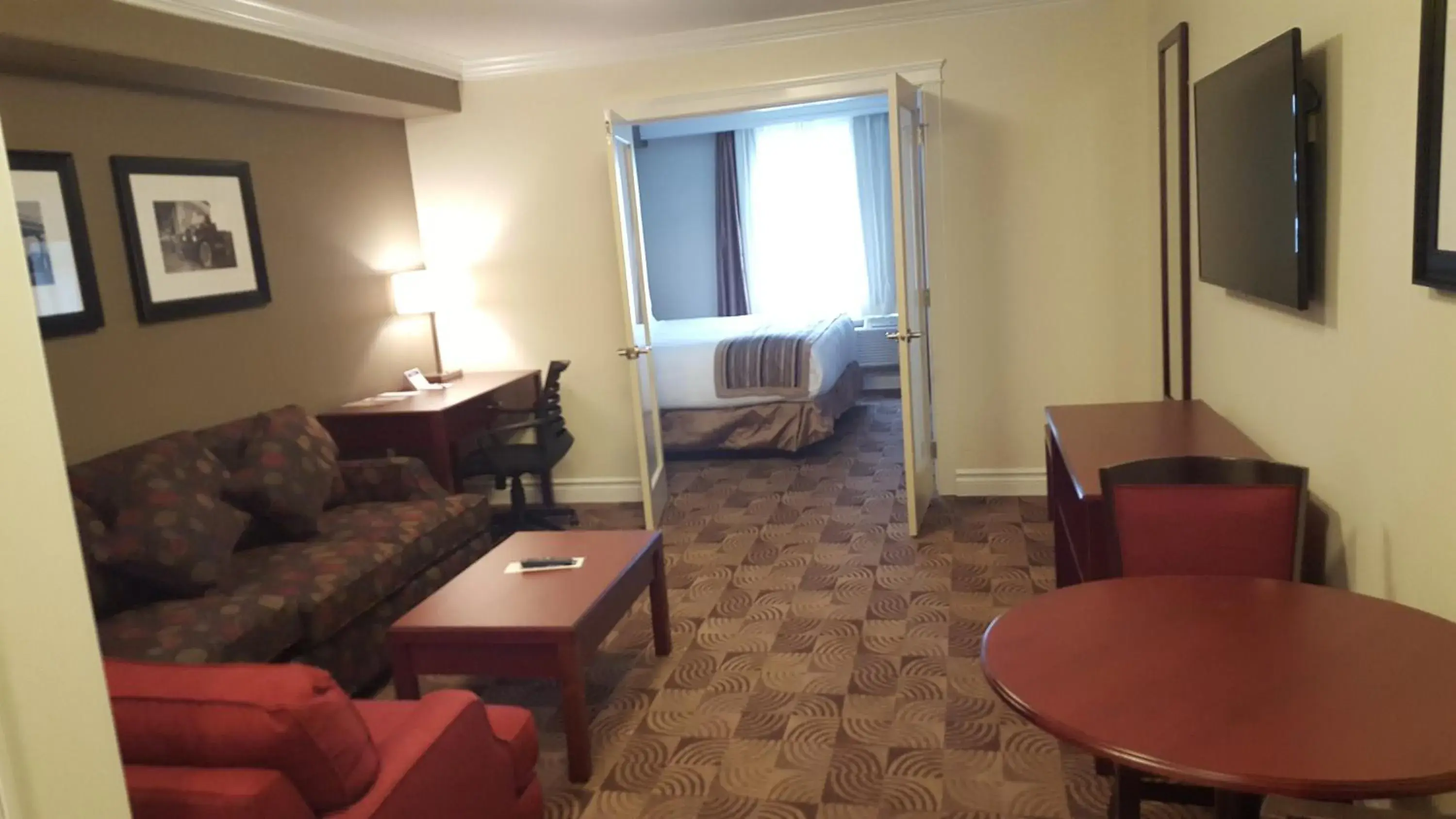 Junior Suite in Kindersley Inn Junior Suite in Kindersley Inn