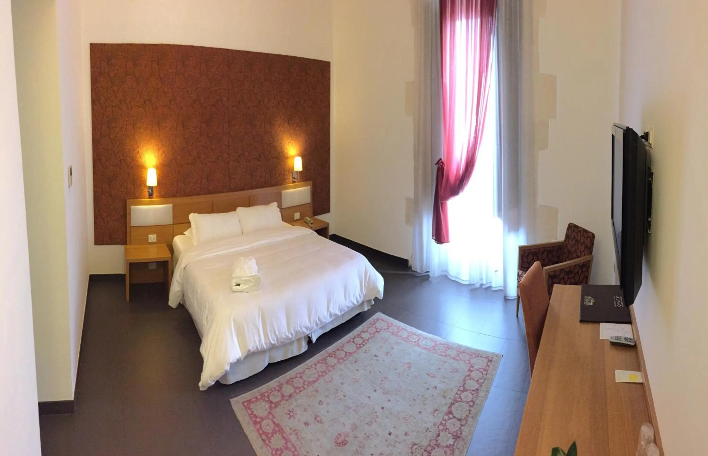 Bedroom, Bed in Grande Albergo Alfeo