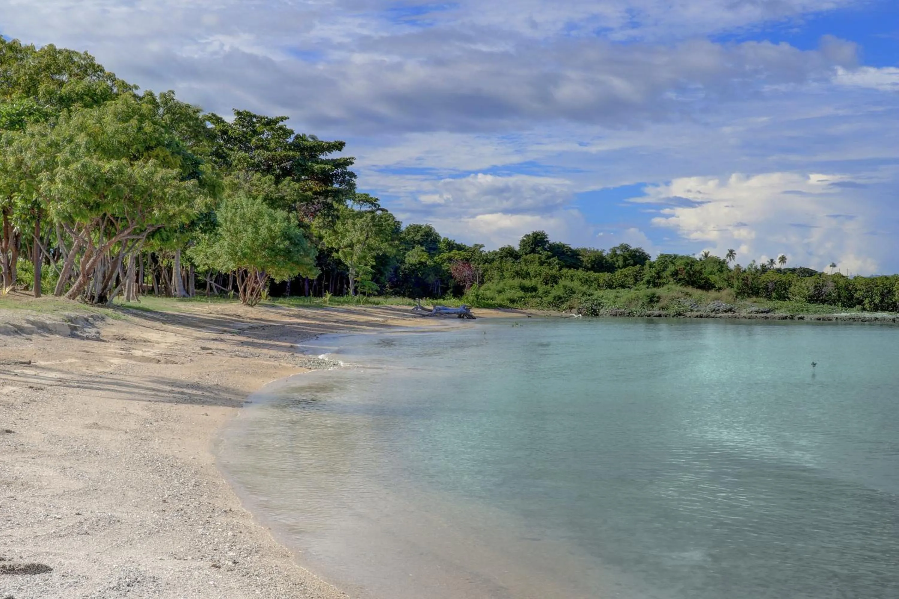 Beach in Parkside Nila Beach Resort