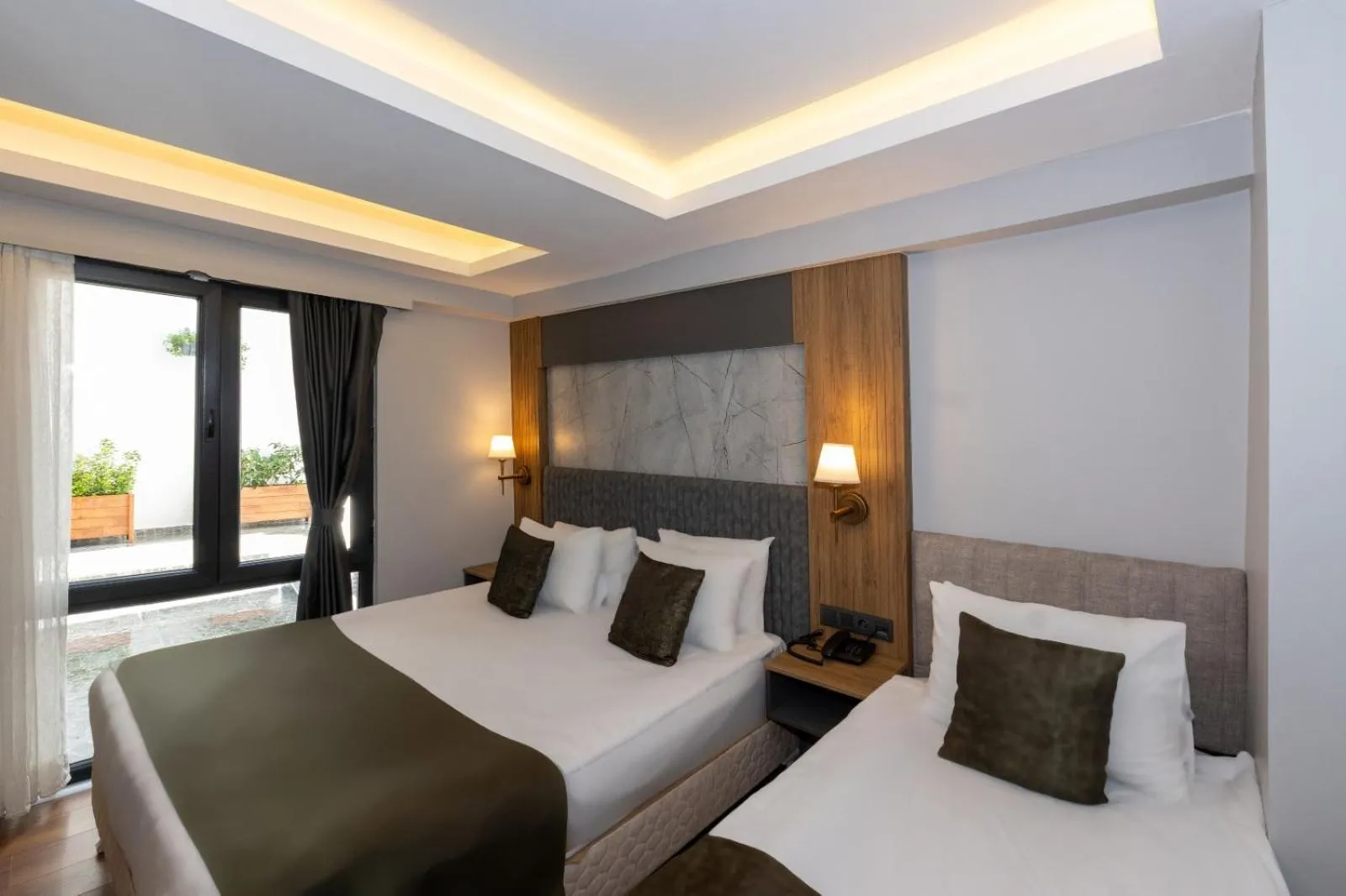 Photo of the whole room, Bed in Harmony Hotel Istanbul & SPA