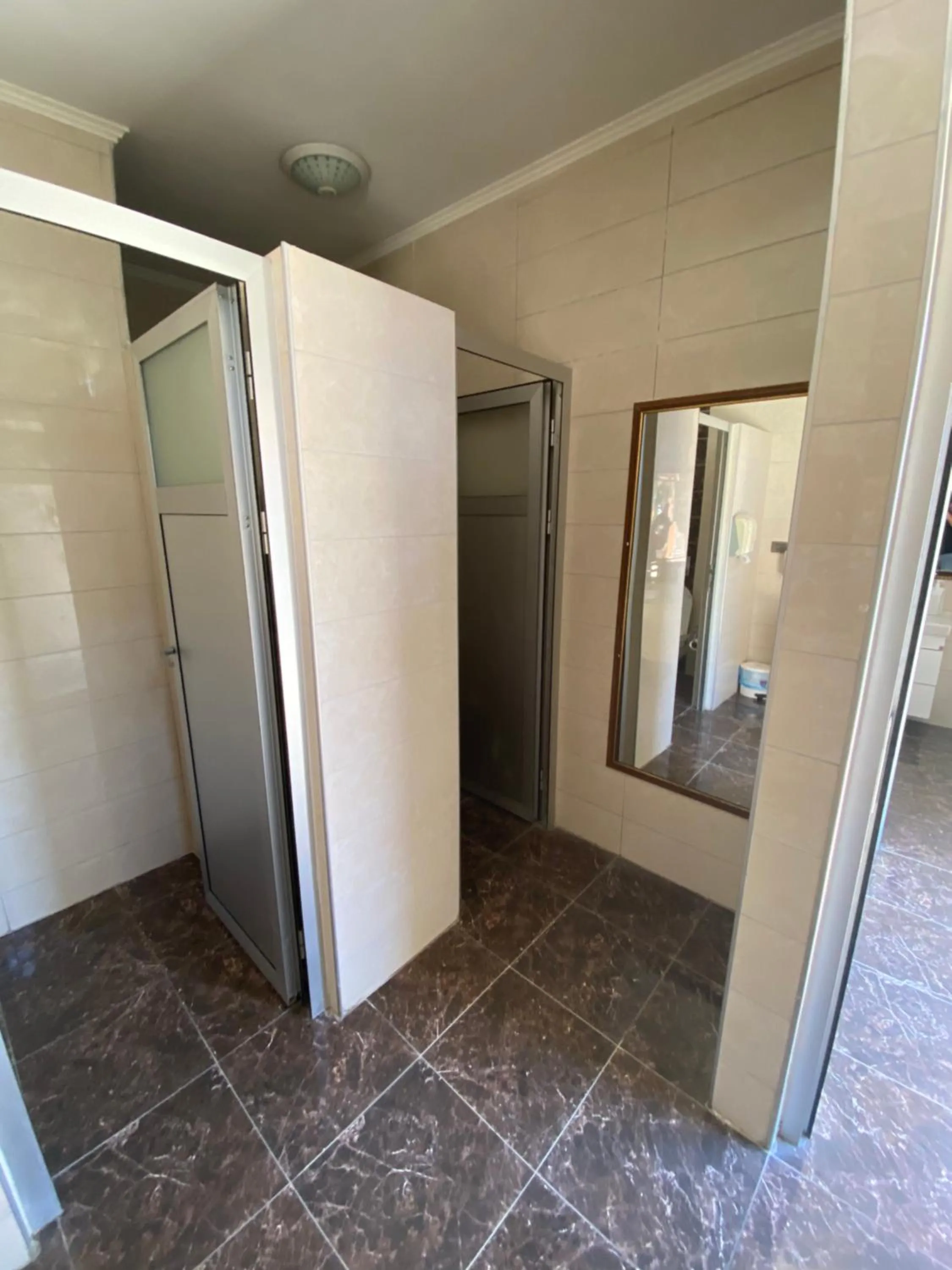 Shower in Hotel Oludeniz