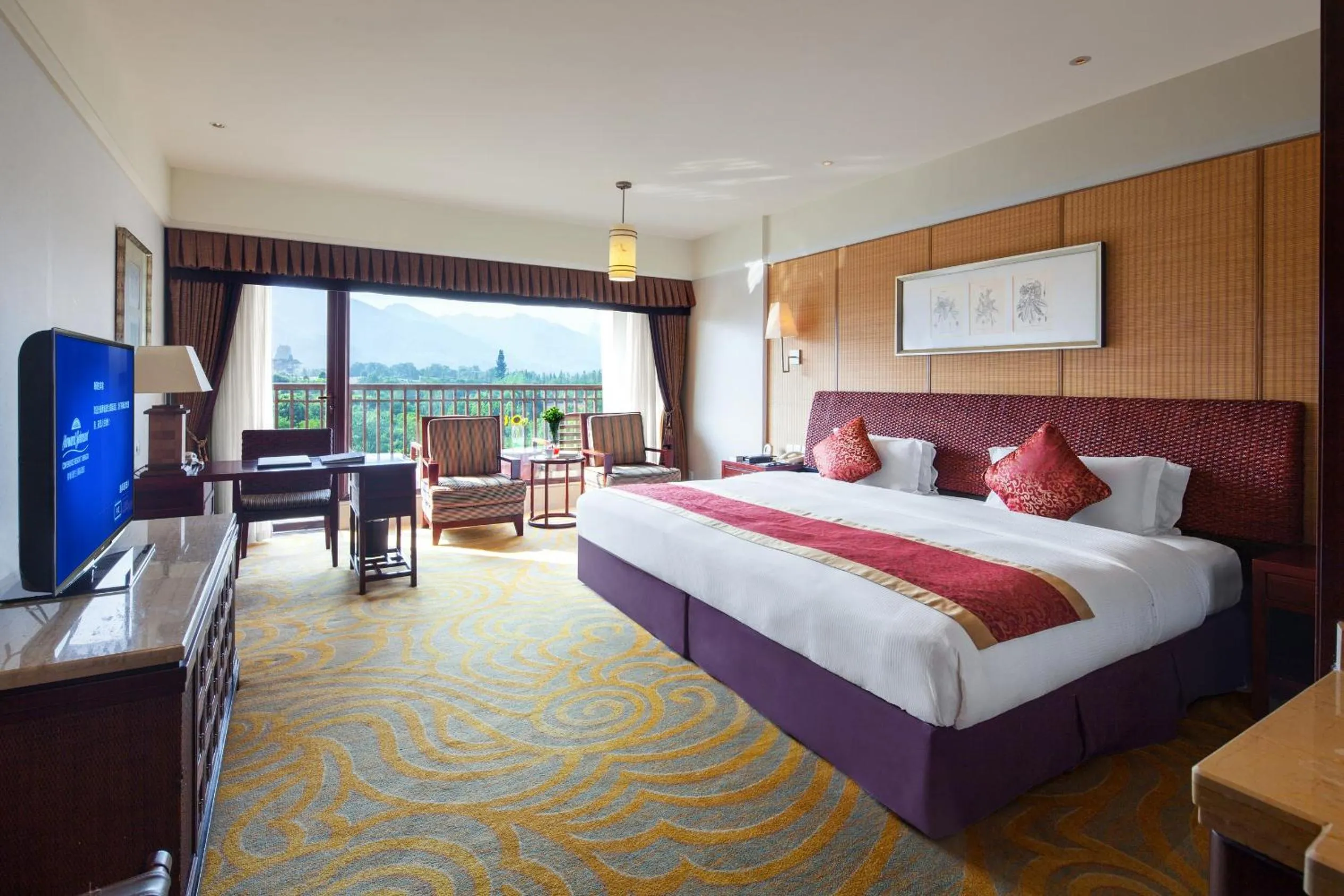 Photo of the whole room, Bed in Howard Johnson Conference Resort Chengdu