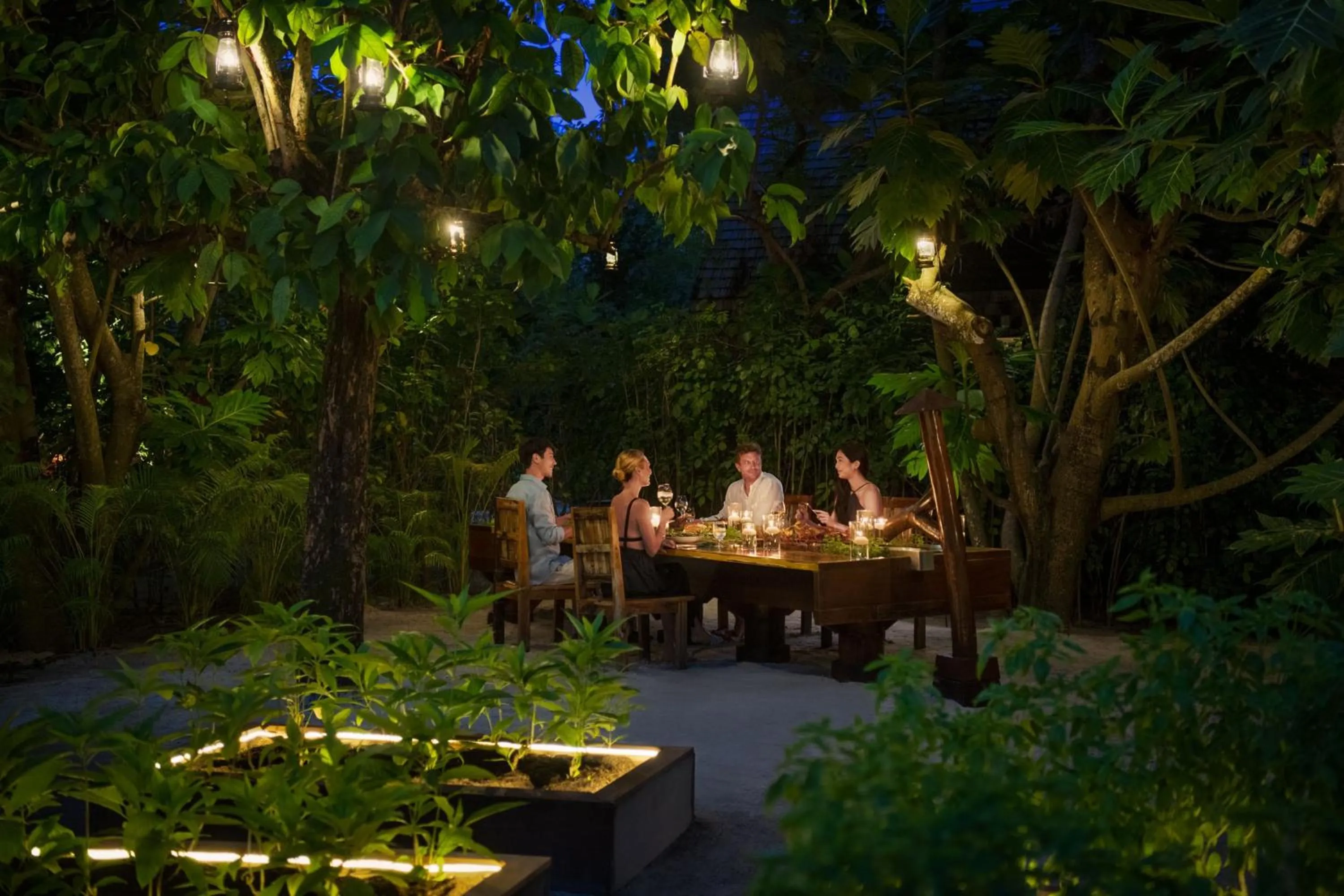 Restaurant/places to eat in The St. Regis Maldives Vommuli Resort