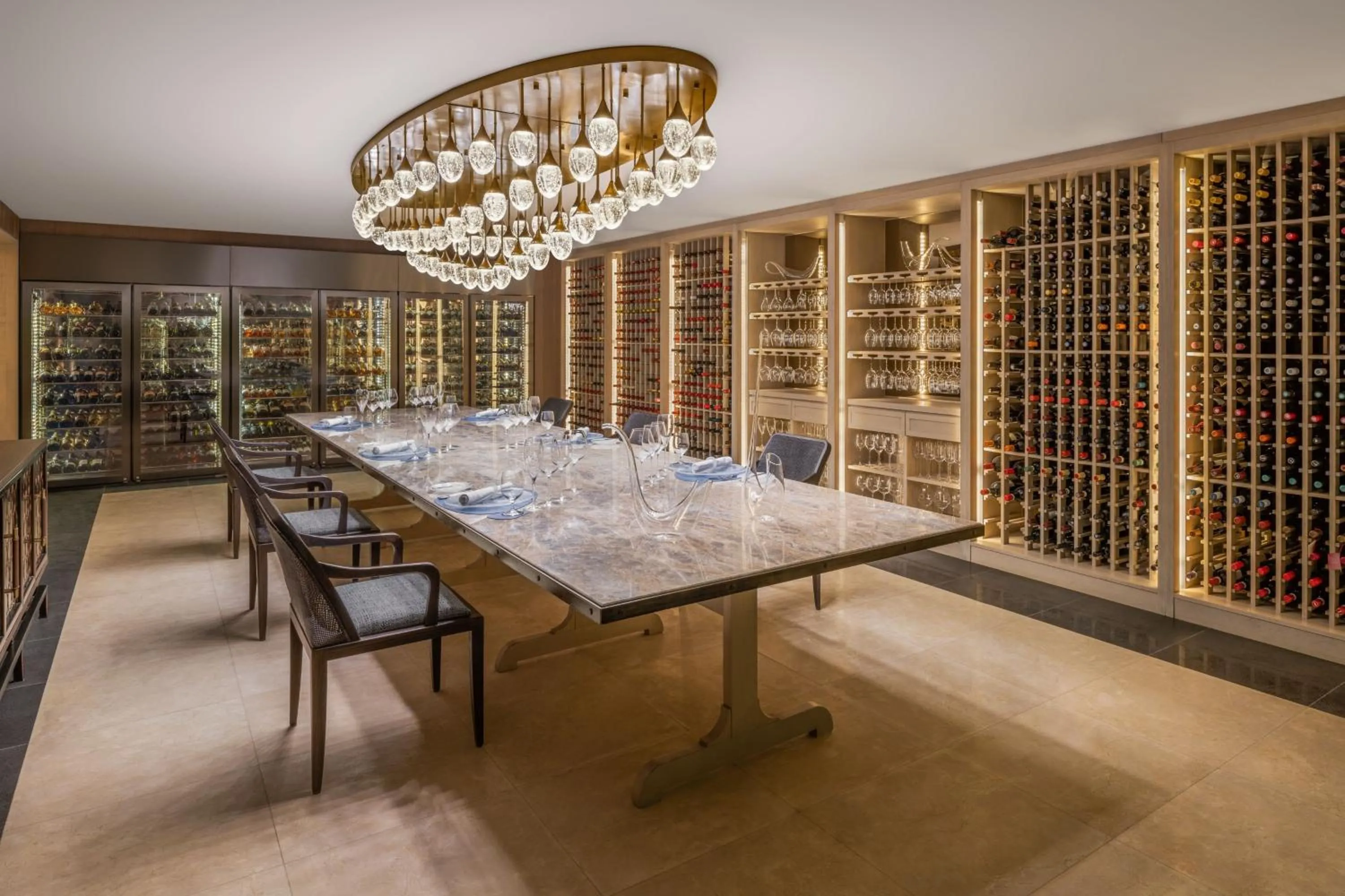 Restaurant/places to eat in The St. Regis Maldives Vommuli Resort