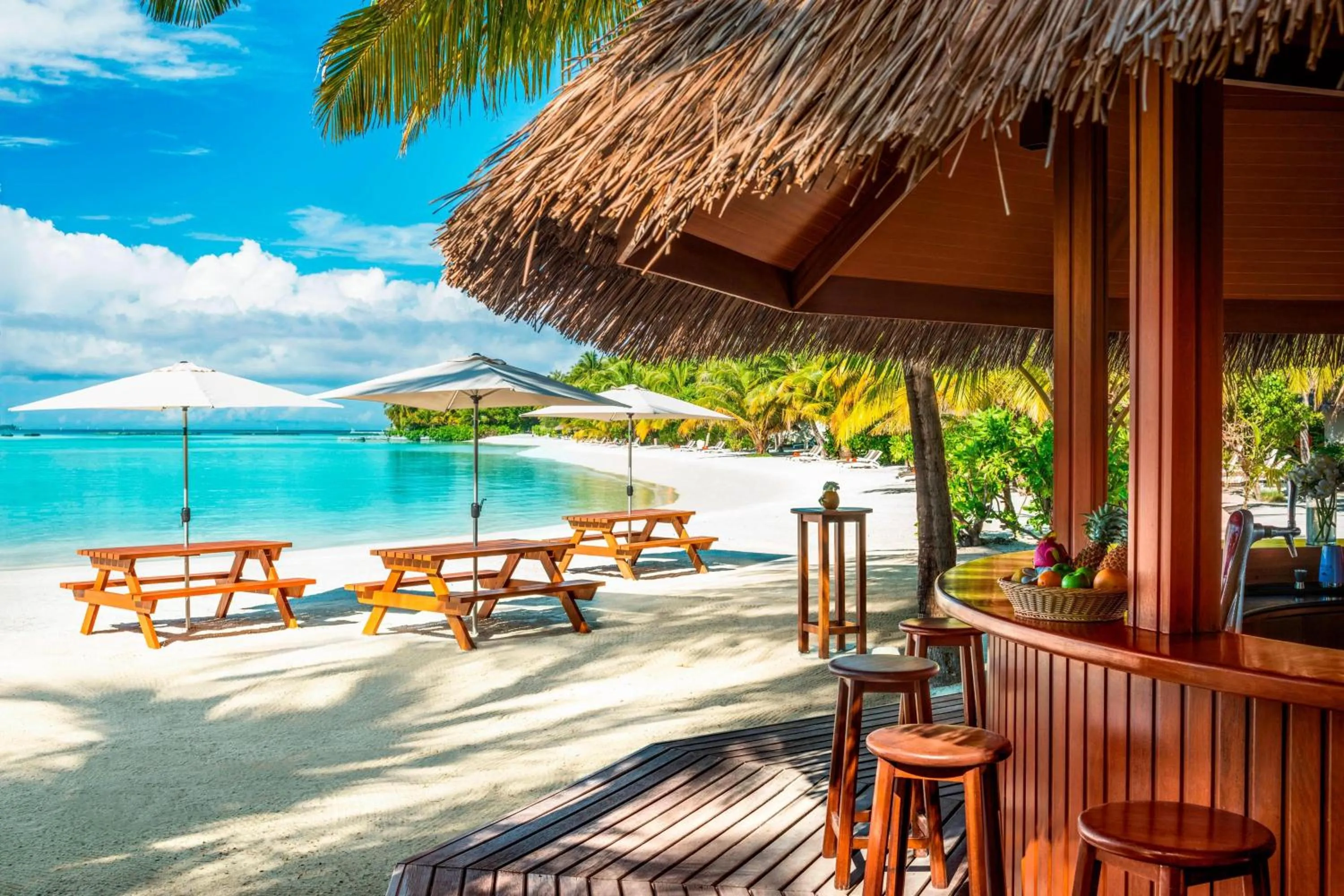 Restaurant/places to eat in The St. Regis Maldives Vommuli Resort