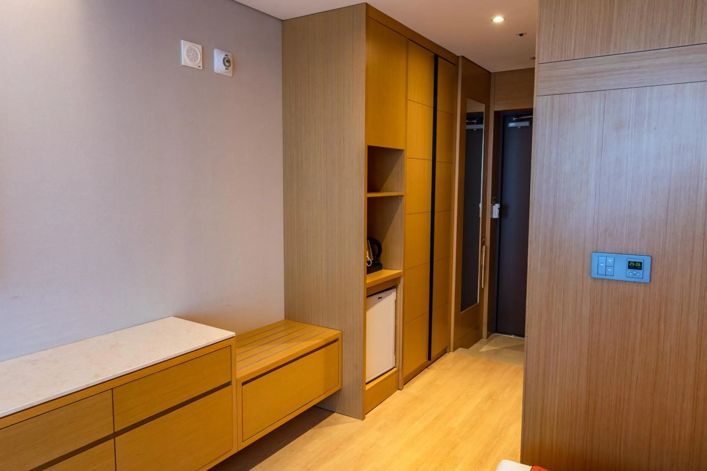 Bed in Gwangyang Lacky Hotel