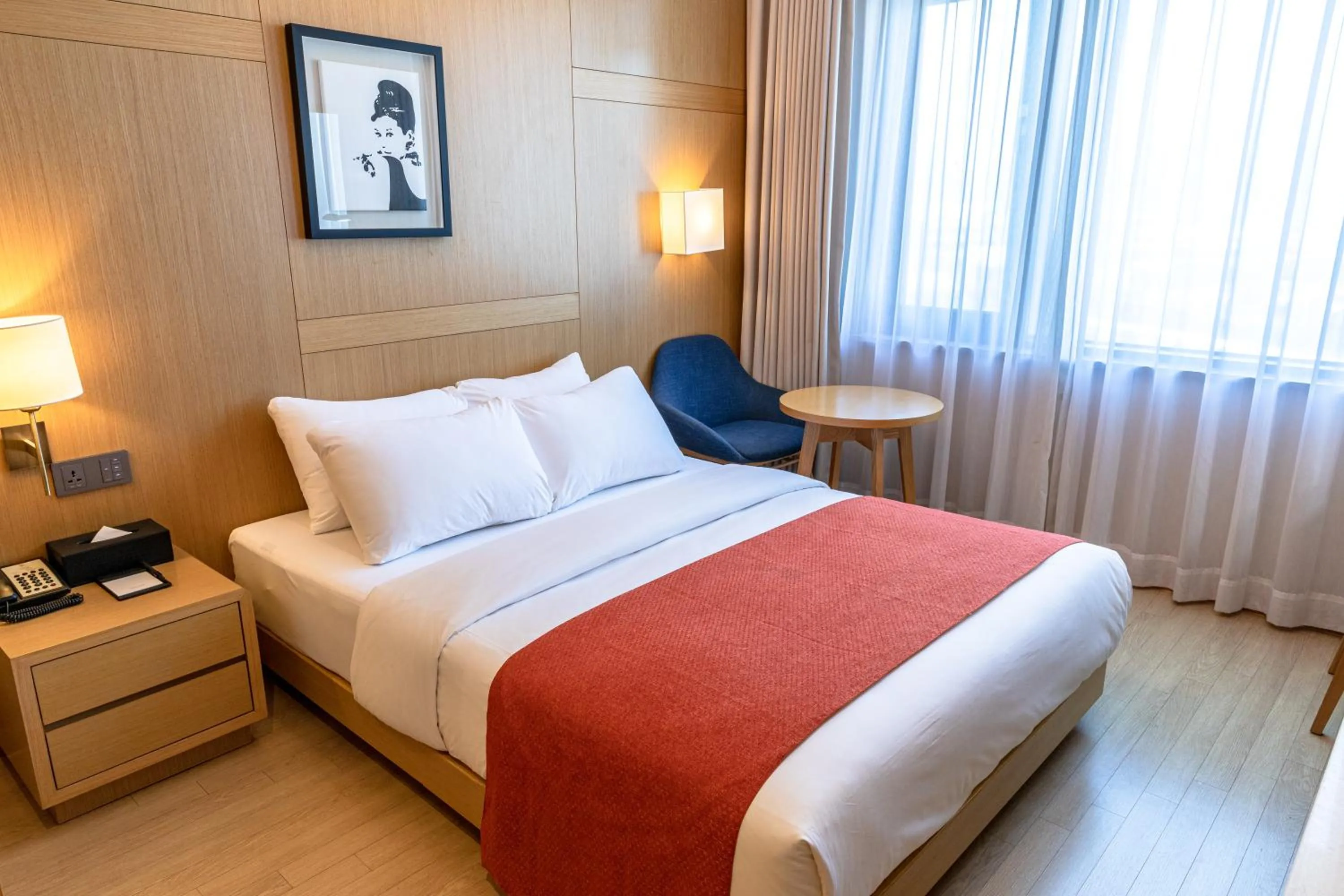 Bedroom, Bed in Gwangyang Lacky Hotel