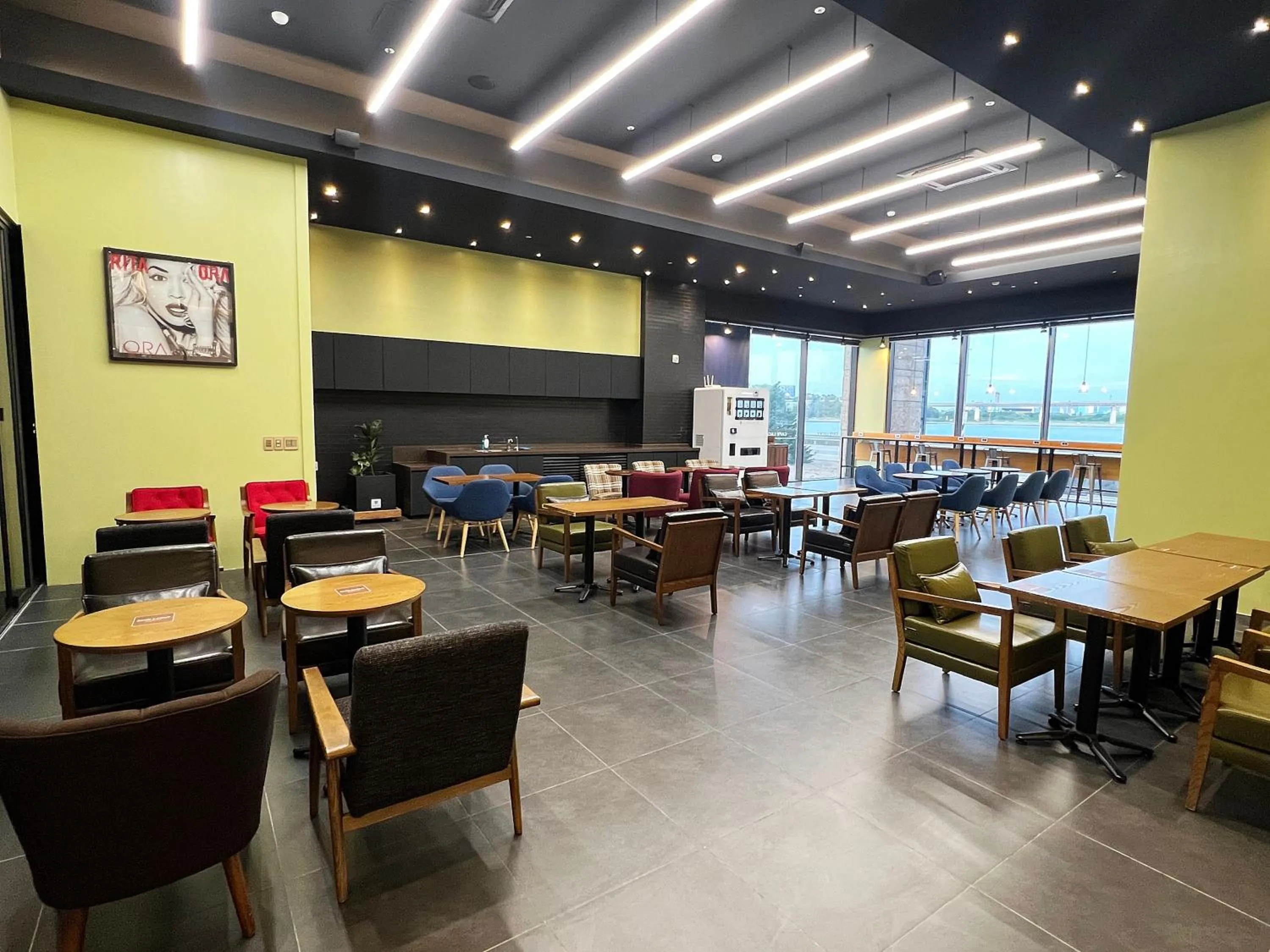 Gwangyang Lacky Hotel