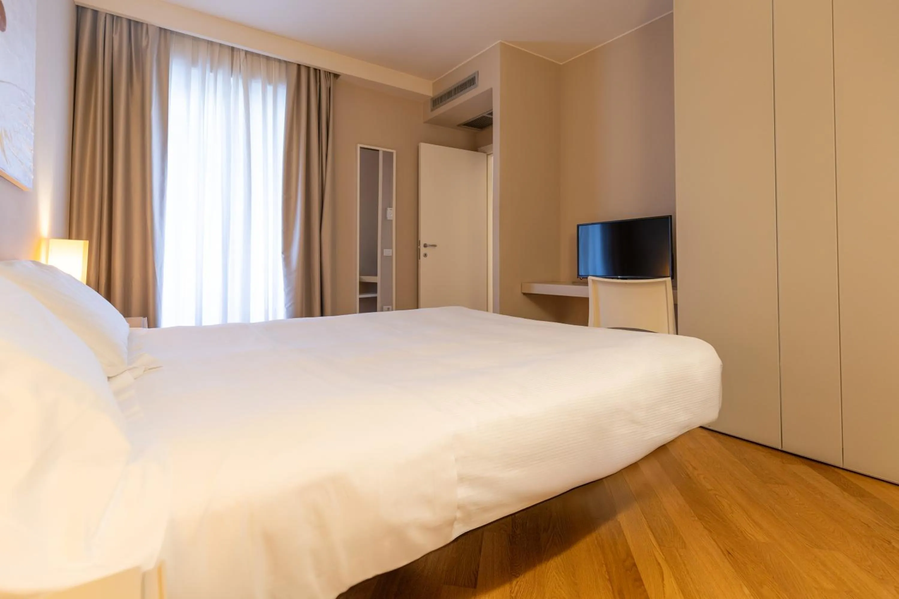 Bed in Home 15 Residence Hotel