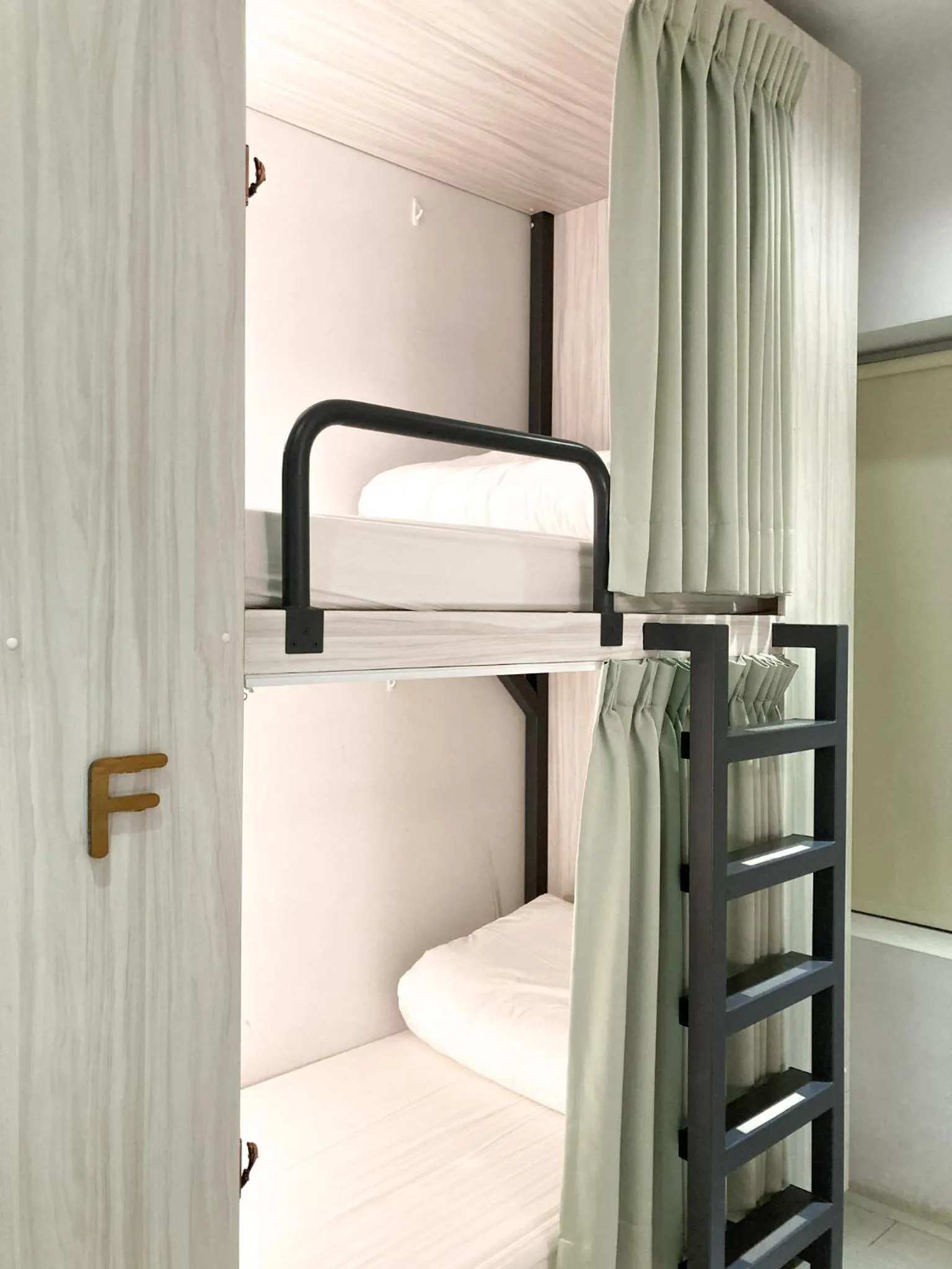 Photo of the whole room, Bed in 4Plus Hostel