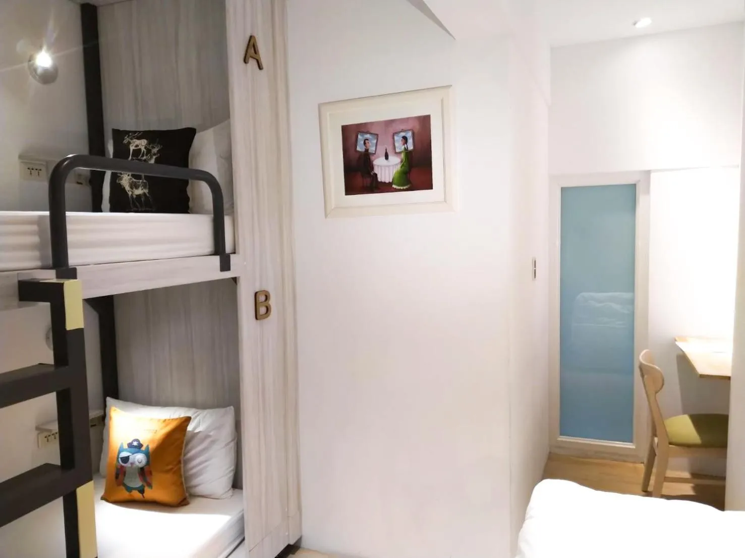 Photo of the whole room, Bed in 4Plus Hostel