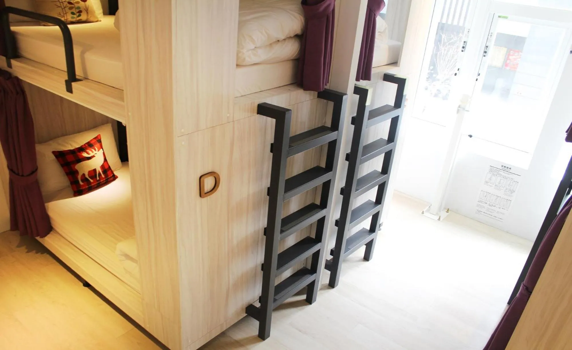 bunk bed, Bed in 4Plus Hostel