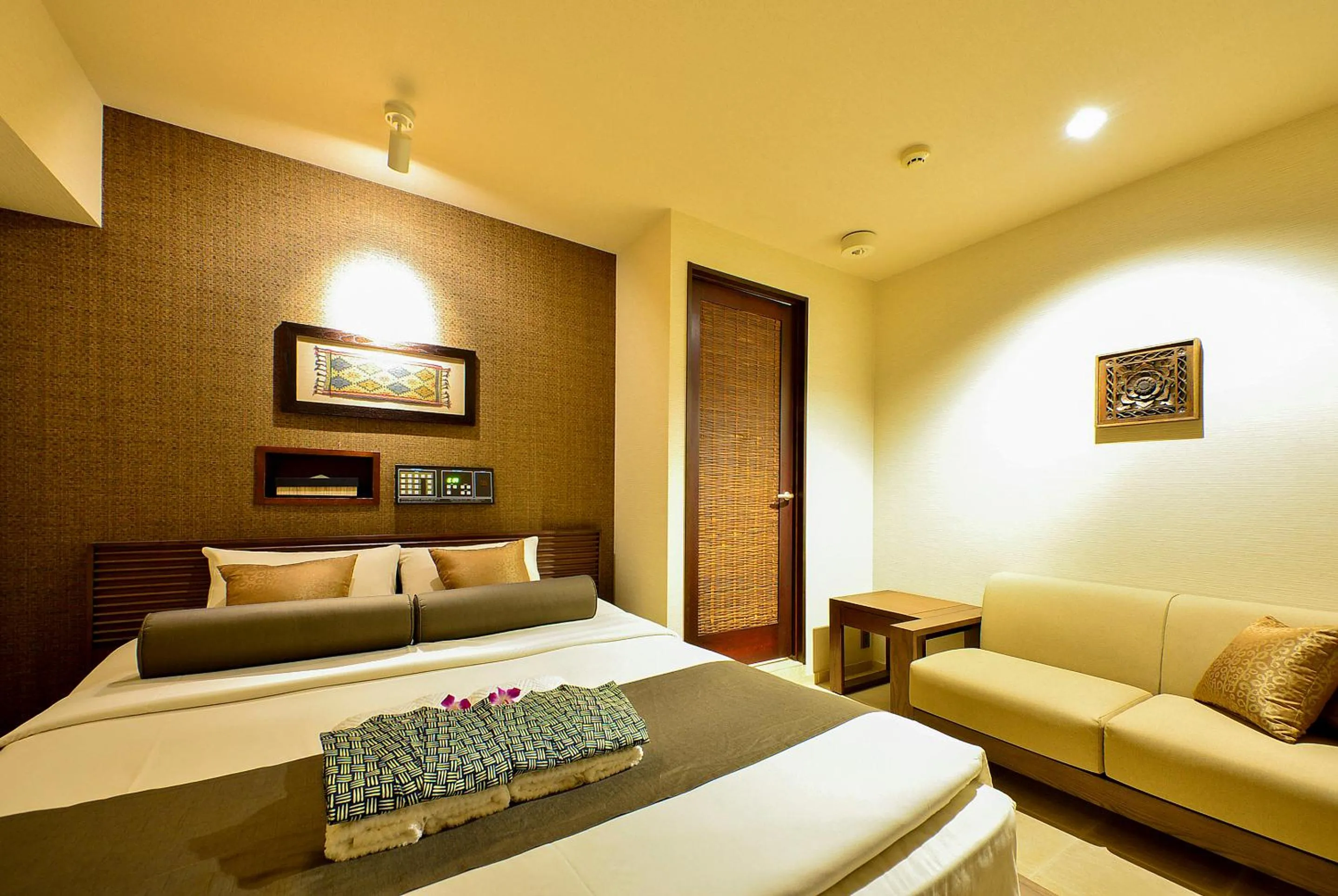 Bedroom, Bed in AROMA+ (Adult Only)