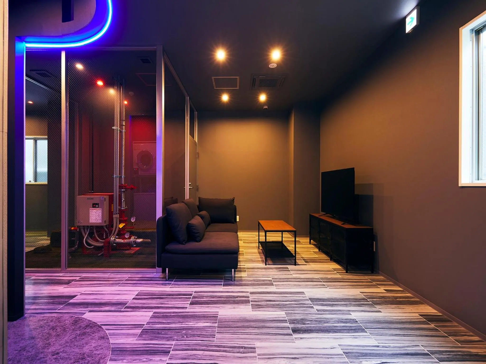 Communal lounge/ TV room in Hotel Pivot Shin-Imamiya Ekimae