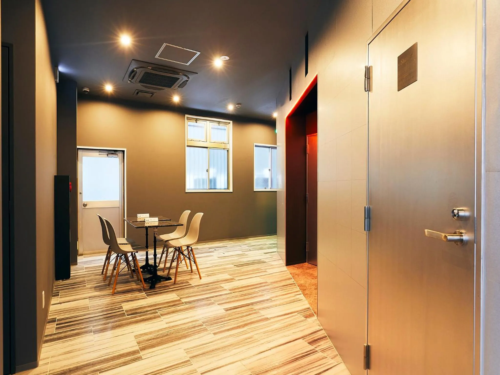 Communal lounge/ TV room in Hotel Pivot Shin-Imamiya Ekimae