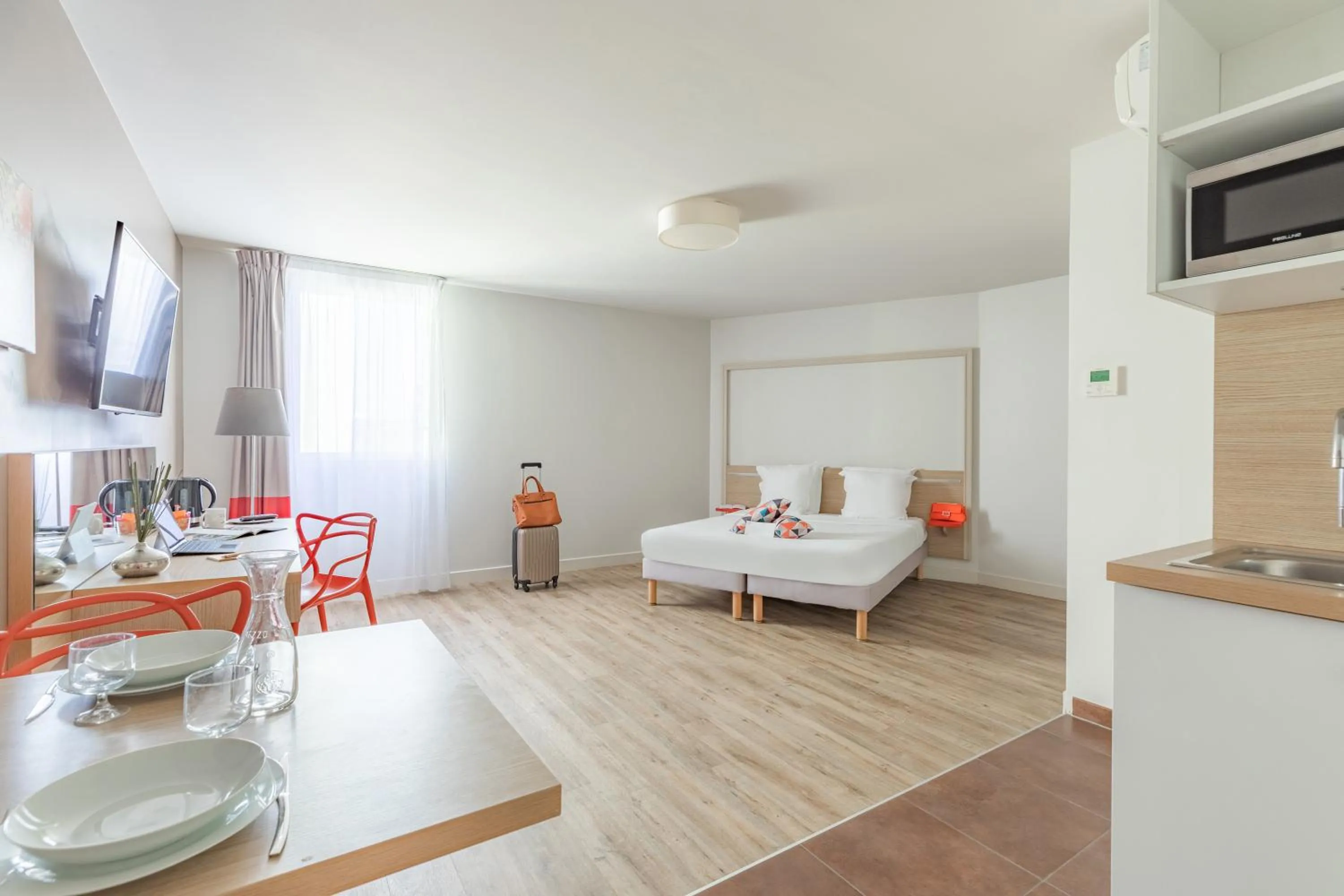 Bed in Appart'City Confort Bordeaux Chartrons