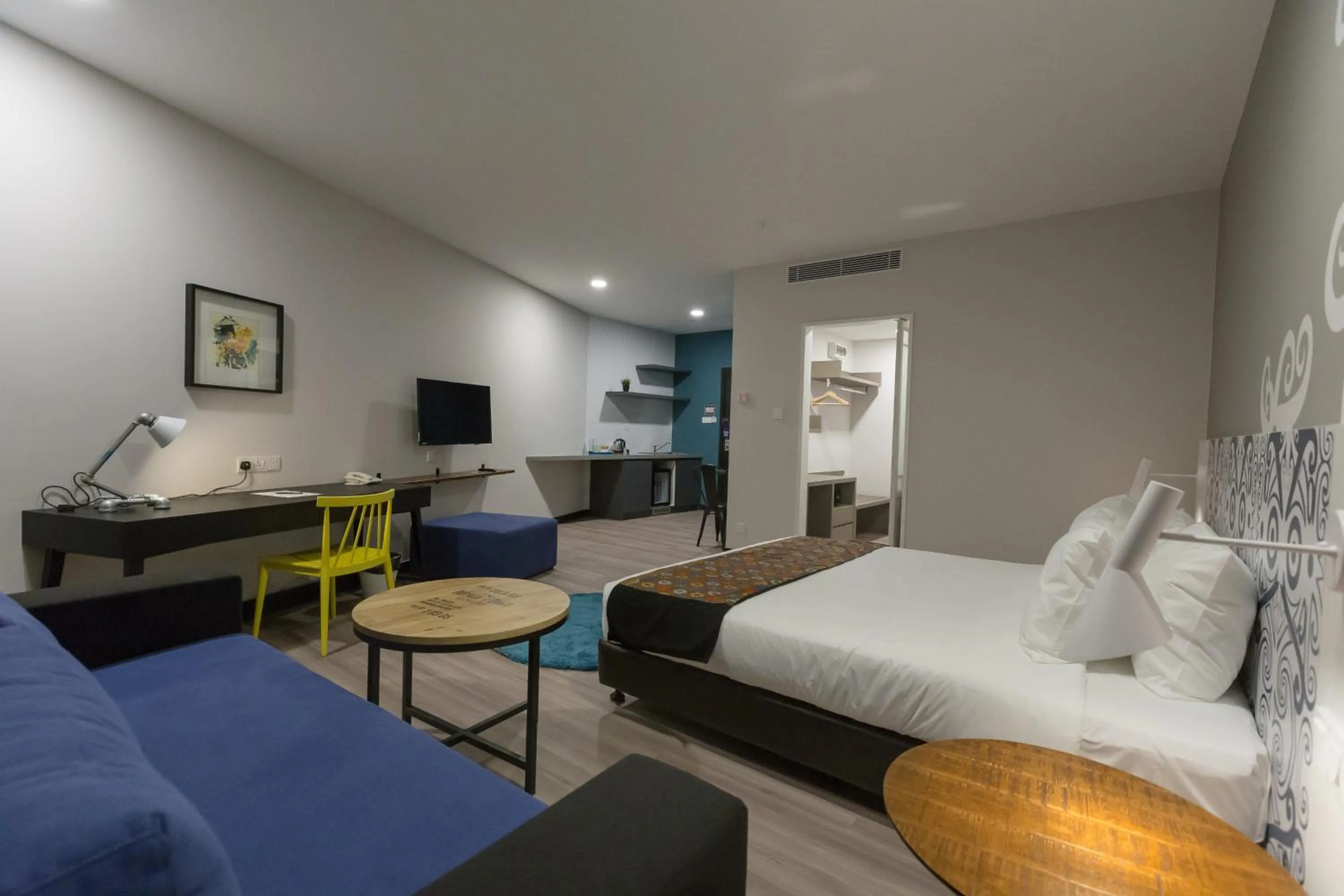 Photo of the whole room, Bed in Athome Boutique Hotel