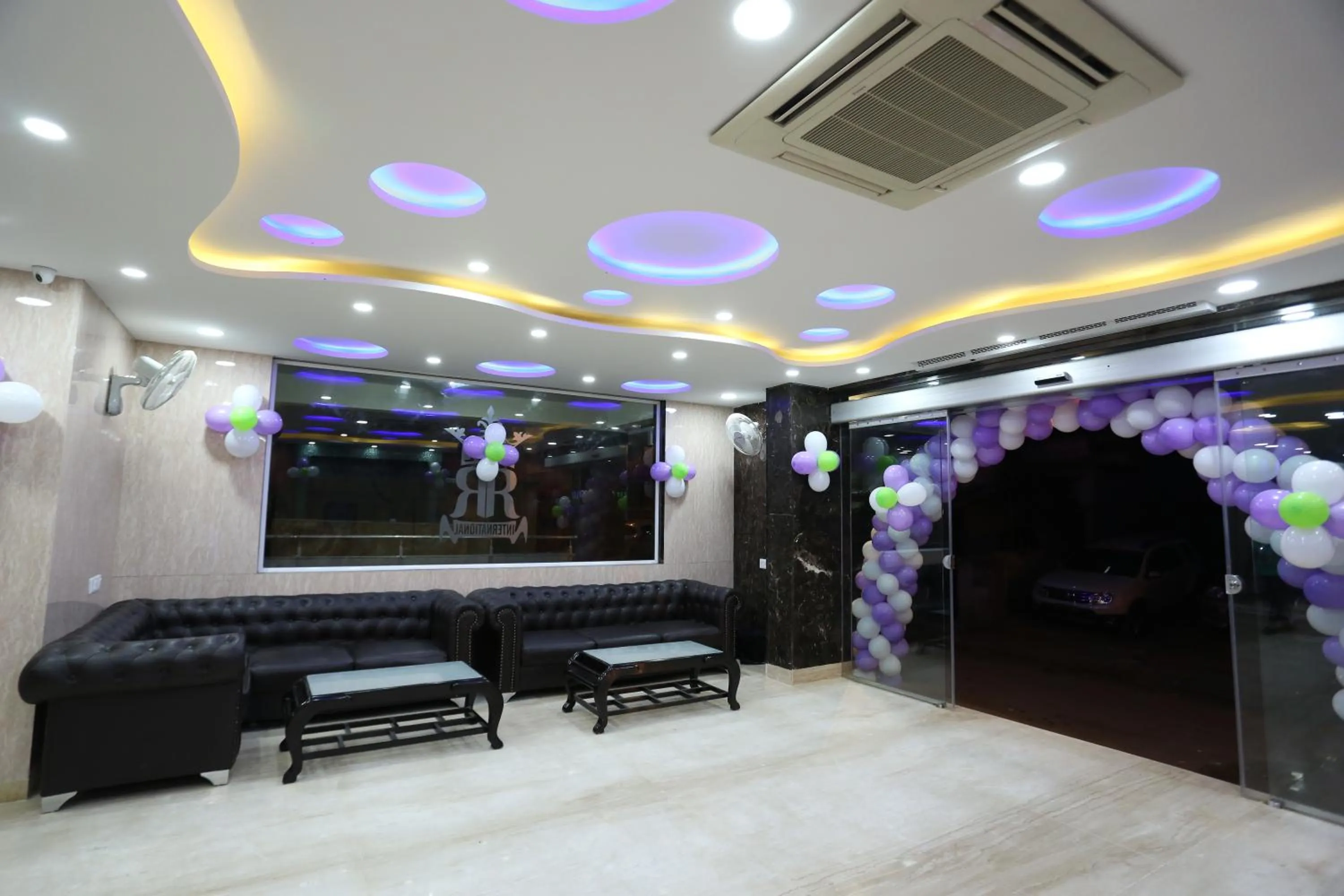 Lobby or reception in Hotel RR International