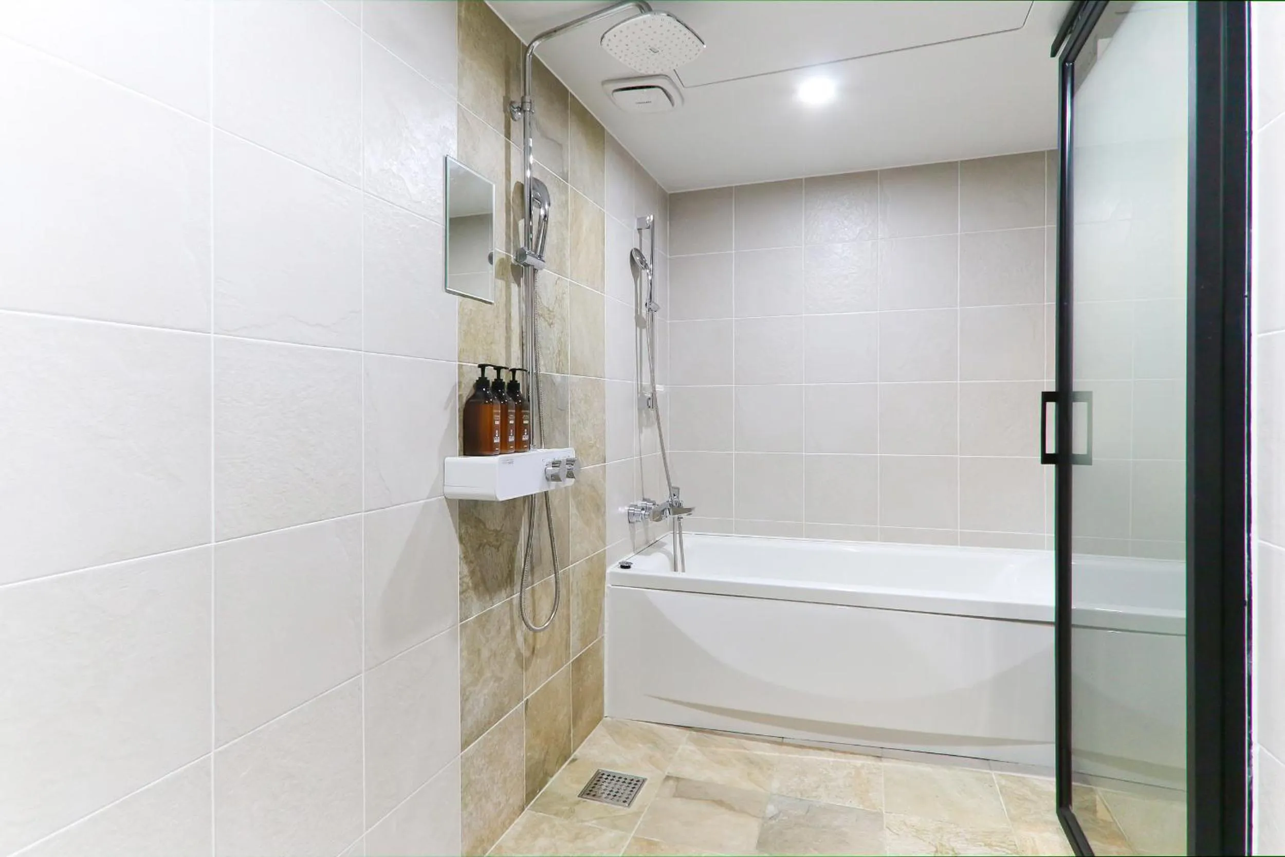 Bathroom in Louis Hotel