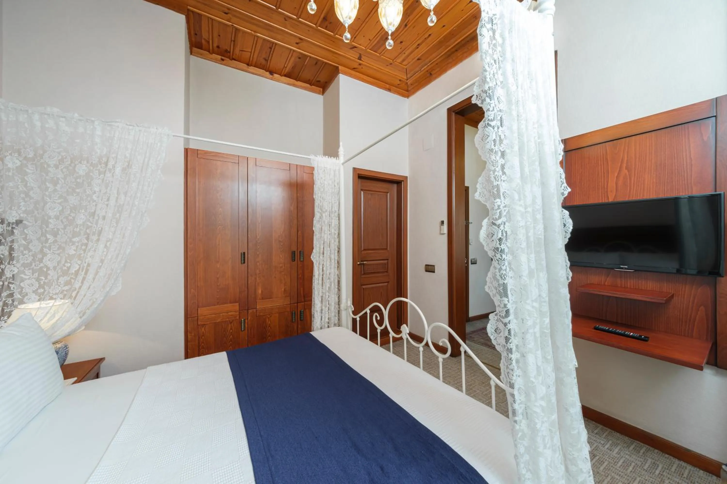 Bed in Hotel Bosnali