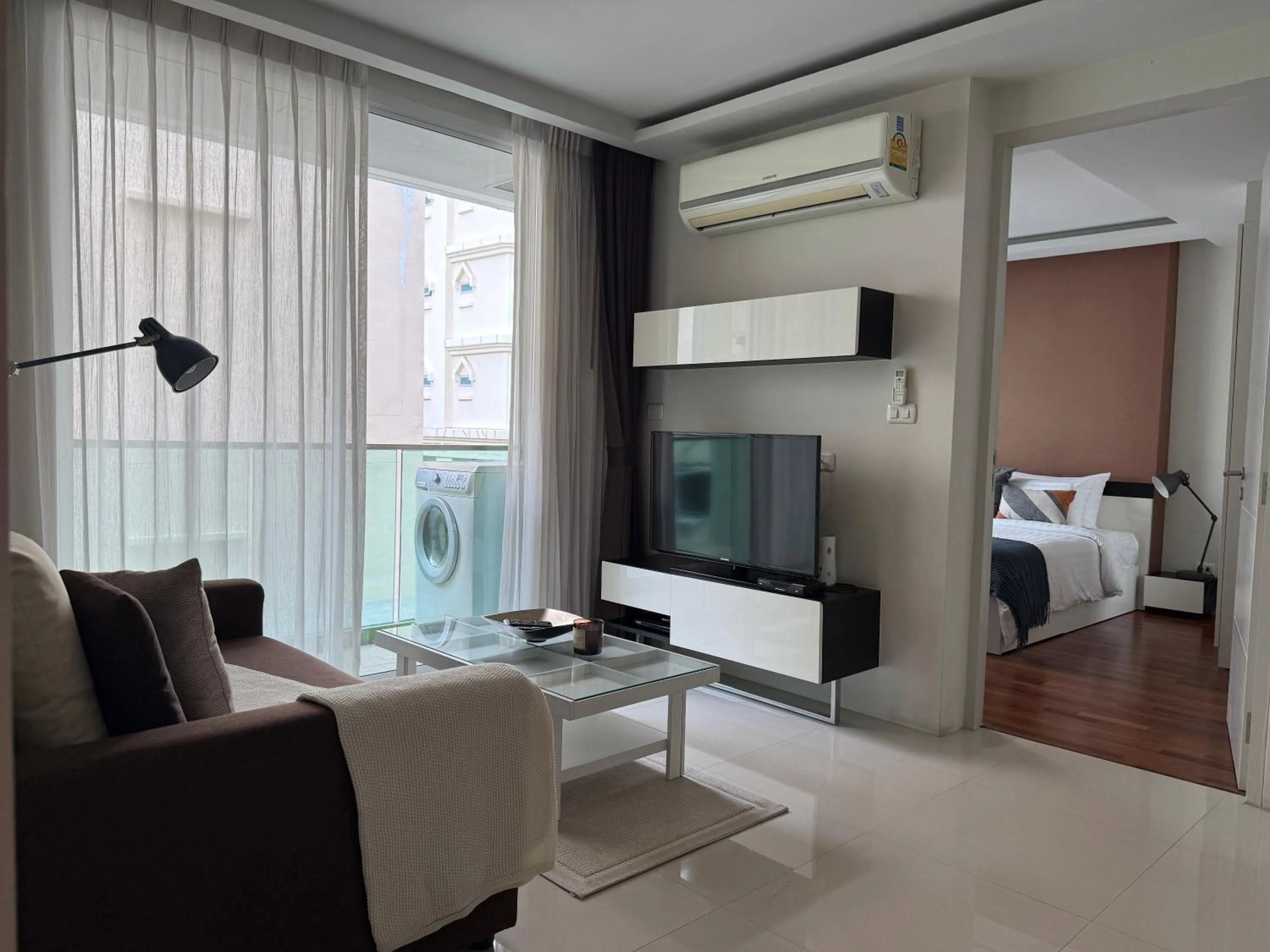 Photo of the whole room, Bed in Aspira G Sukhumvit 33