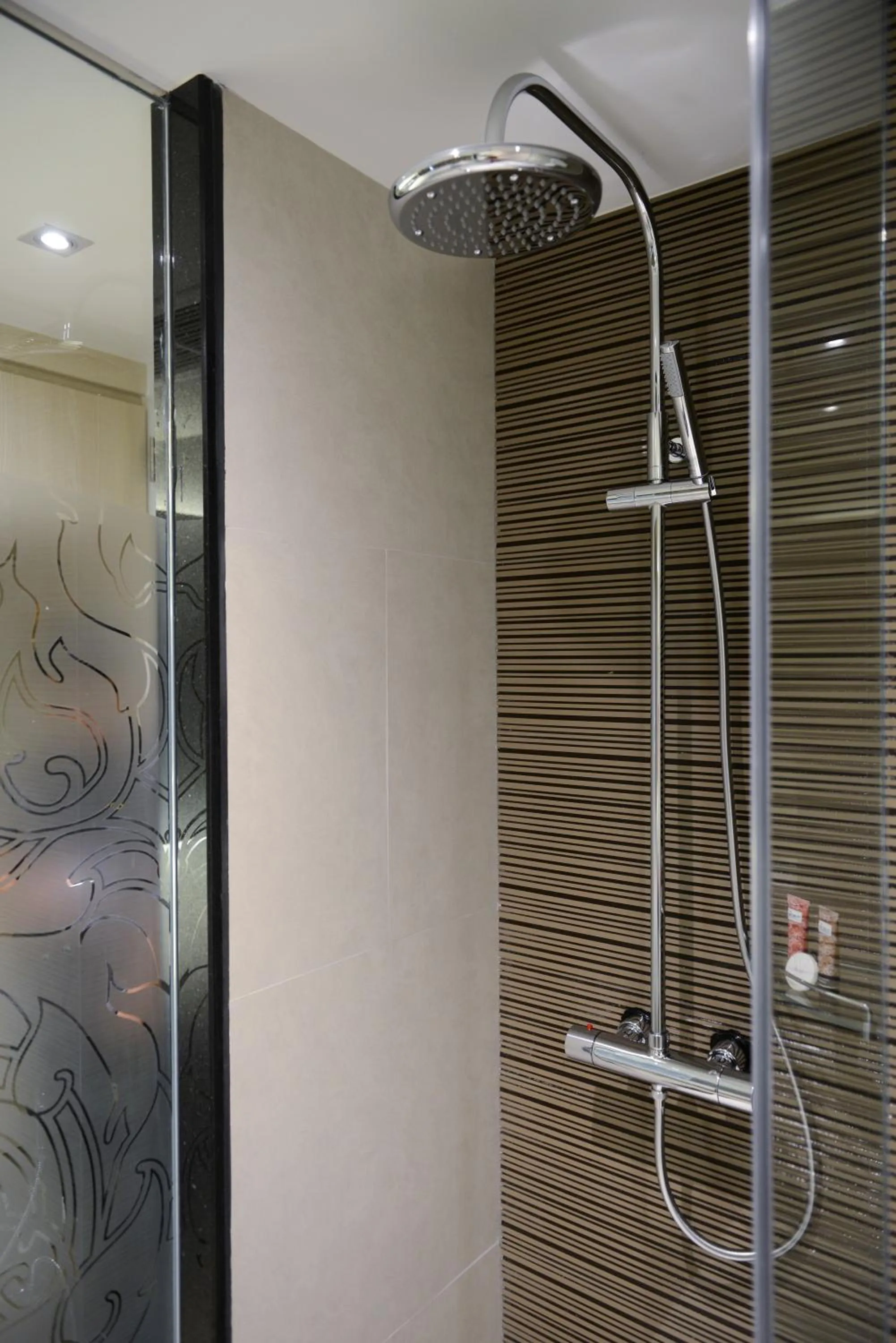 Bathroom in Aspira G Sukhumvit 33