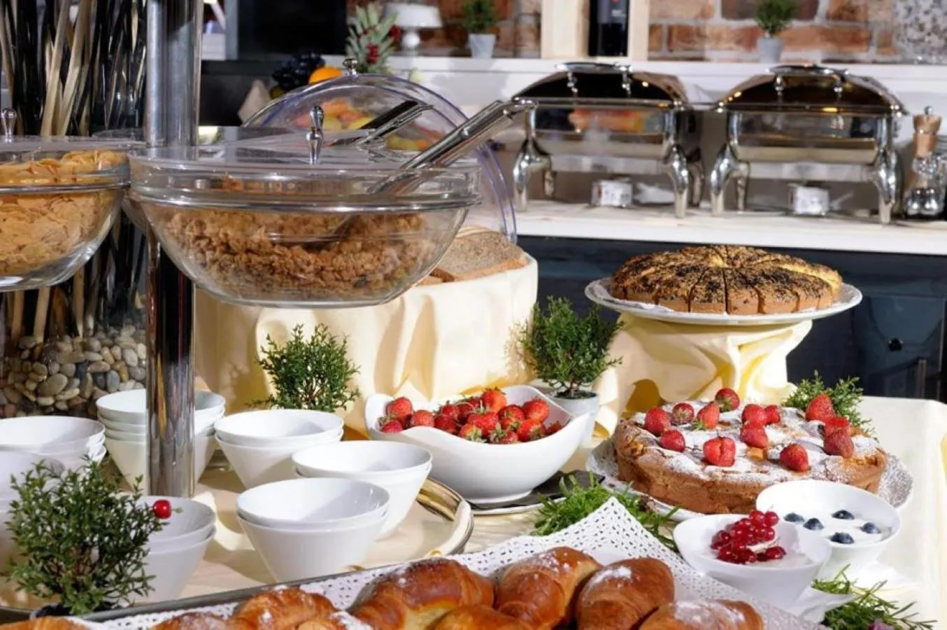 Buffet breakfast in Best Western Falck Village Milano Sesto