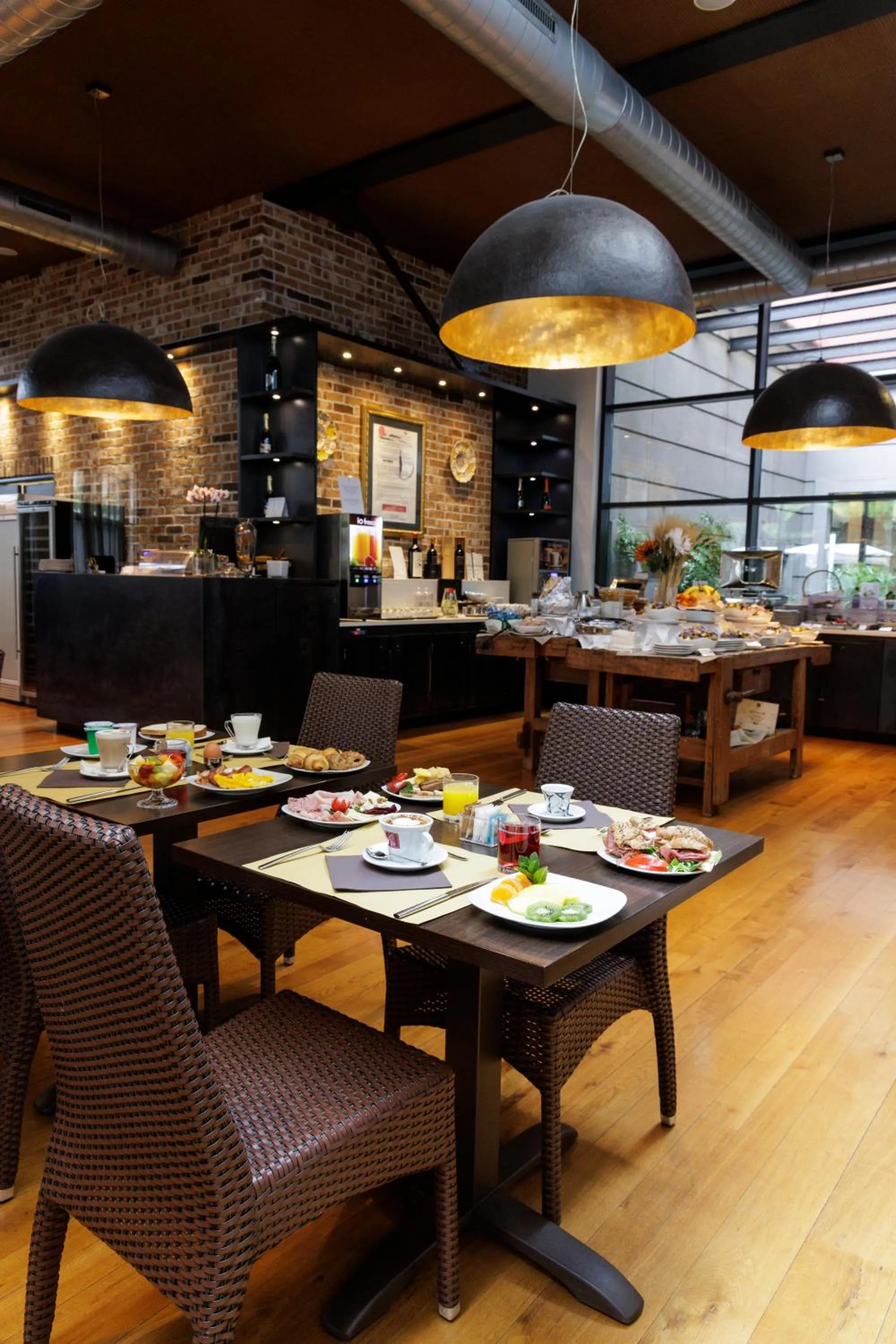 Breakfast in Best Western Falck Village Milano Sesto