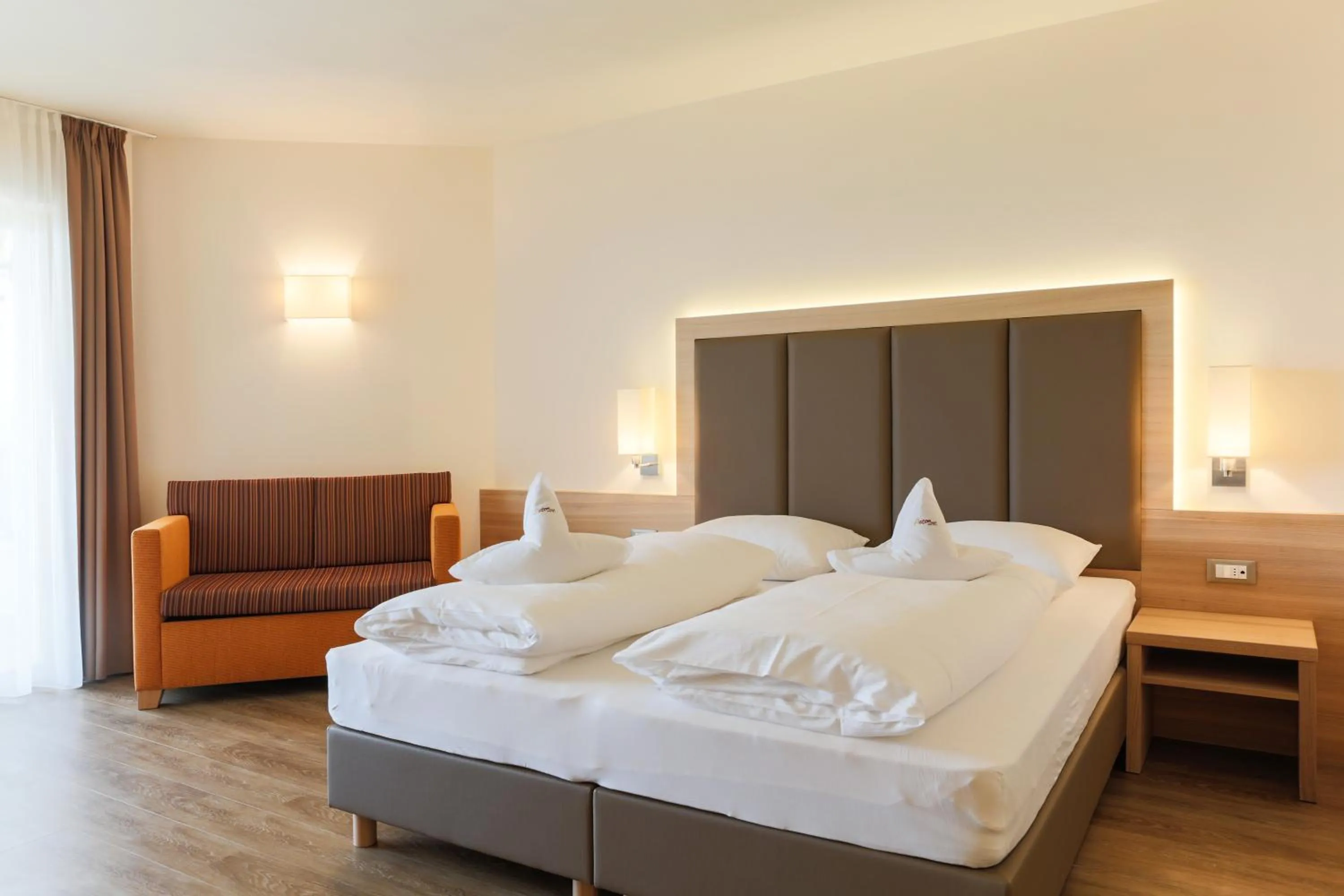 Day, Bed in Astor Hotel